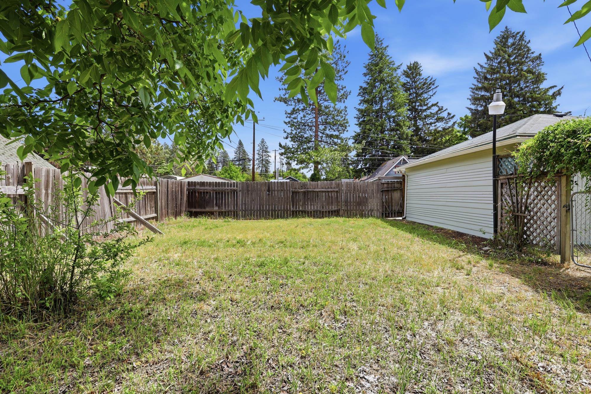 4607 N G St - Photo 28