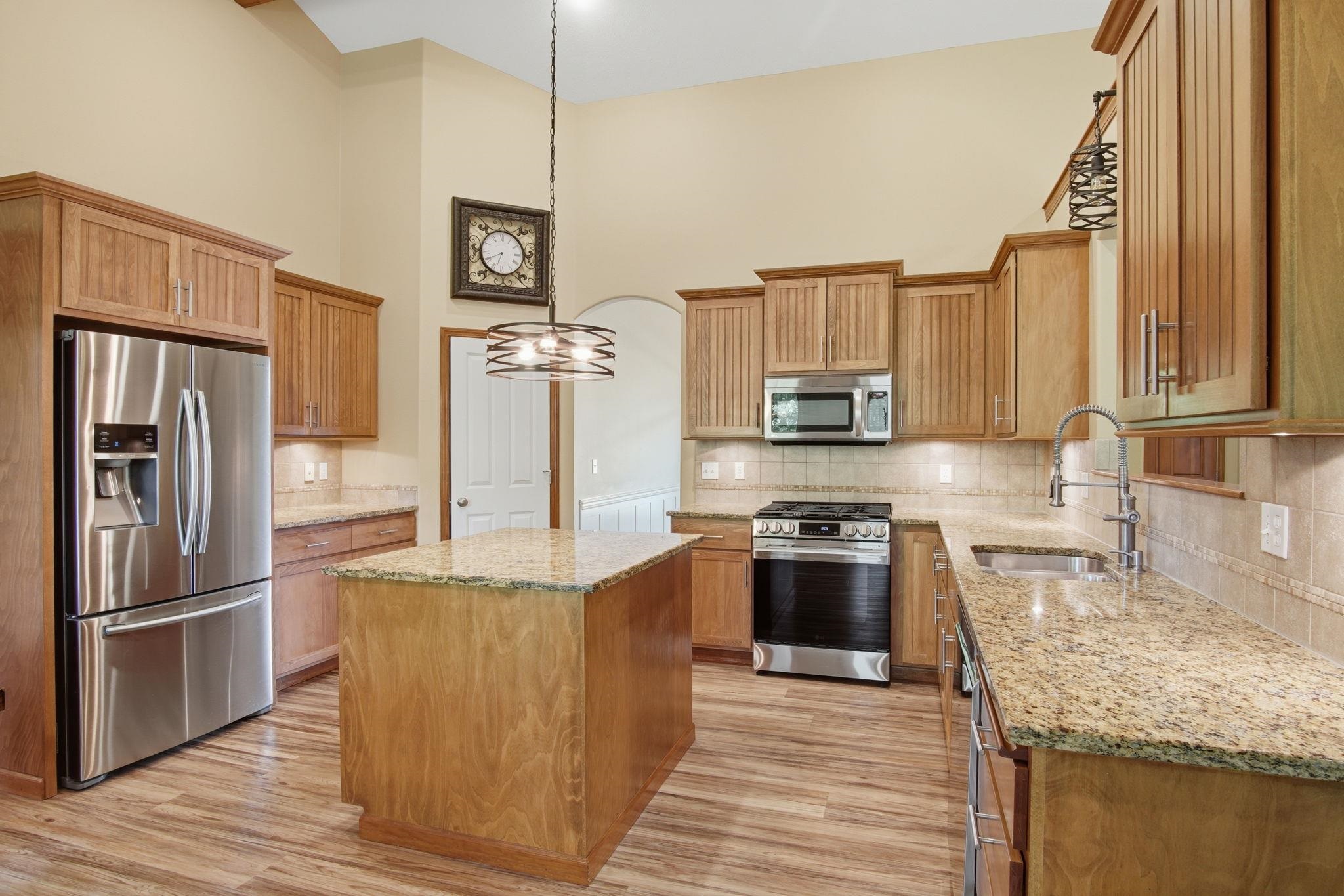703 E Golden Rd - Photo 12