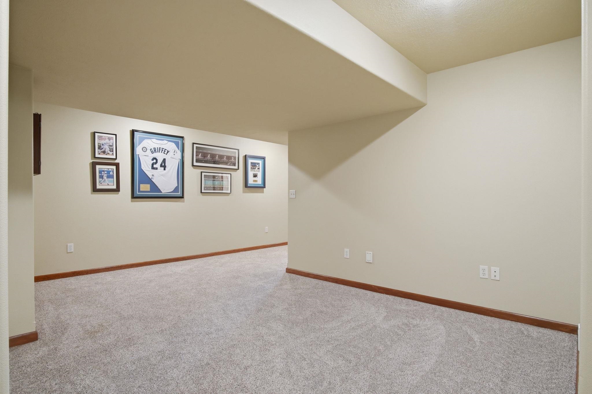 703 E Golden Rd - Photo 35