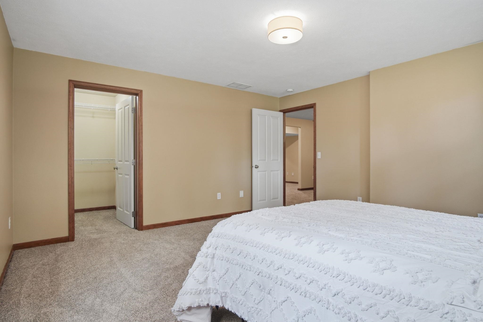 703 E Golden Rd - Photo 37