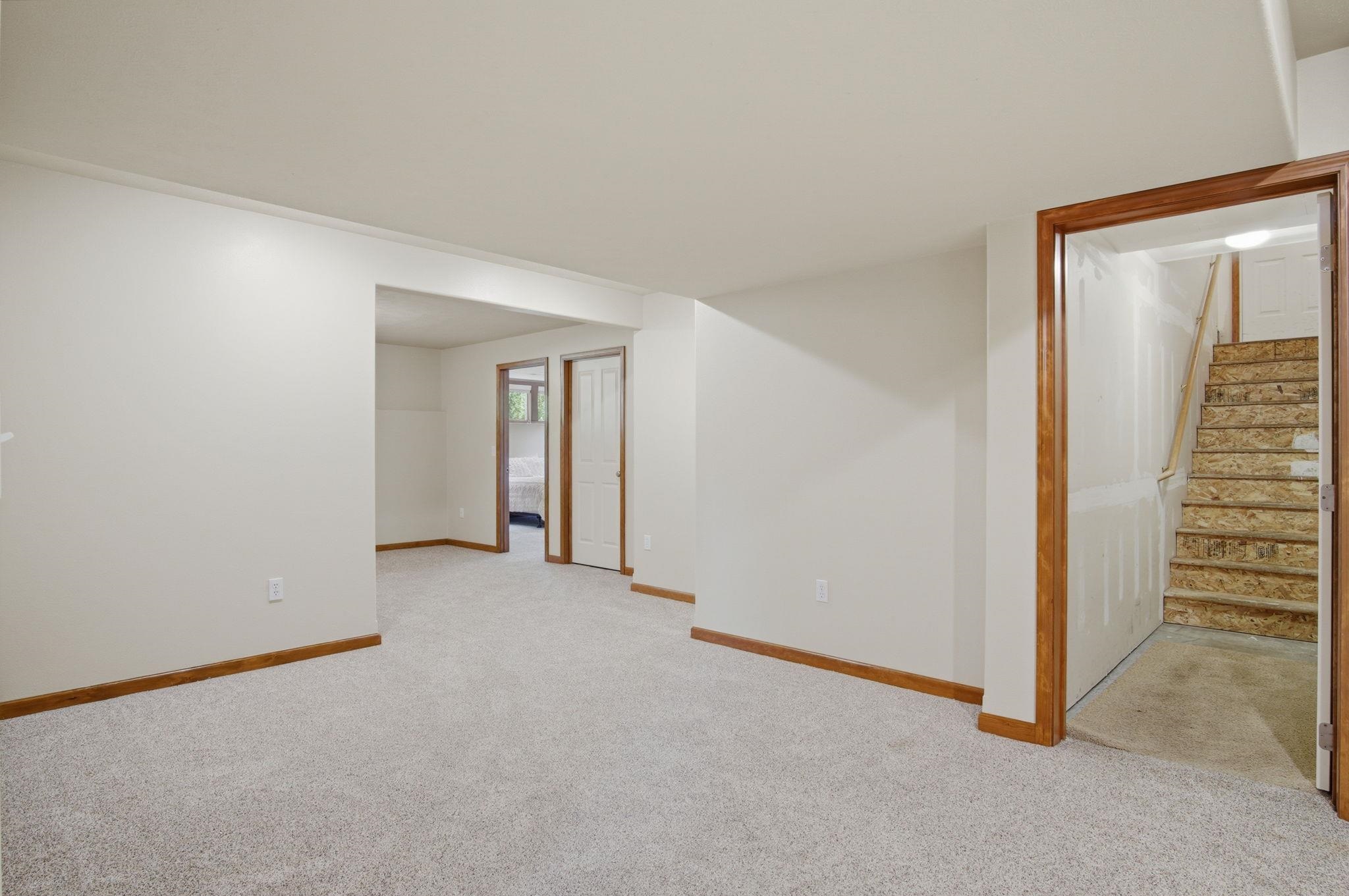 703 E Golden Rd - Photo 44