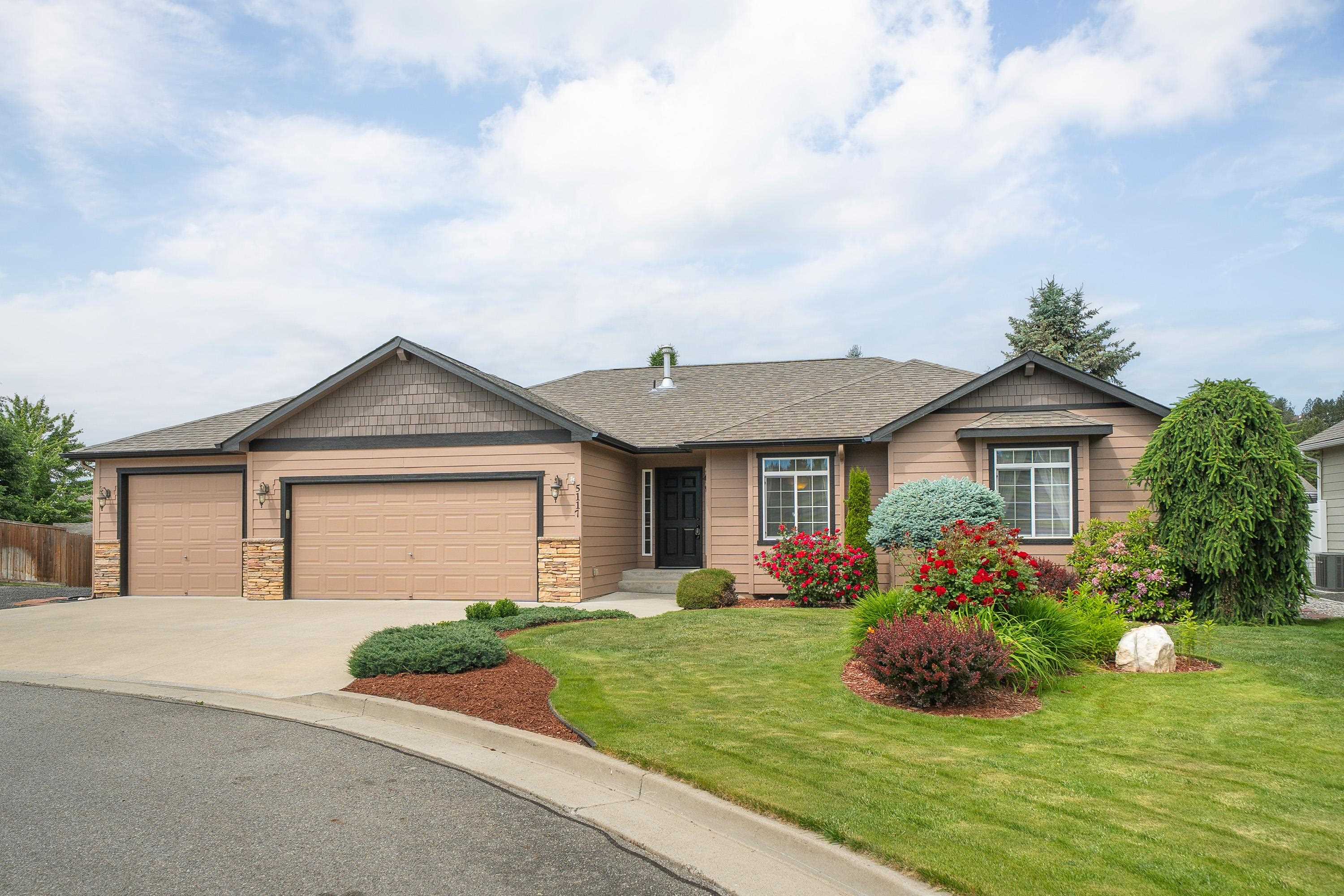 5117 N Stout Ct - Photo 1