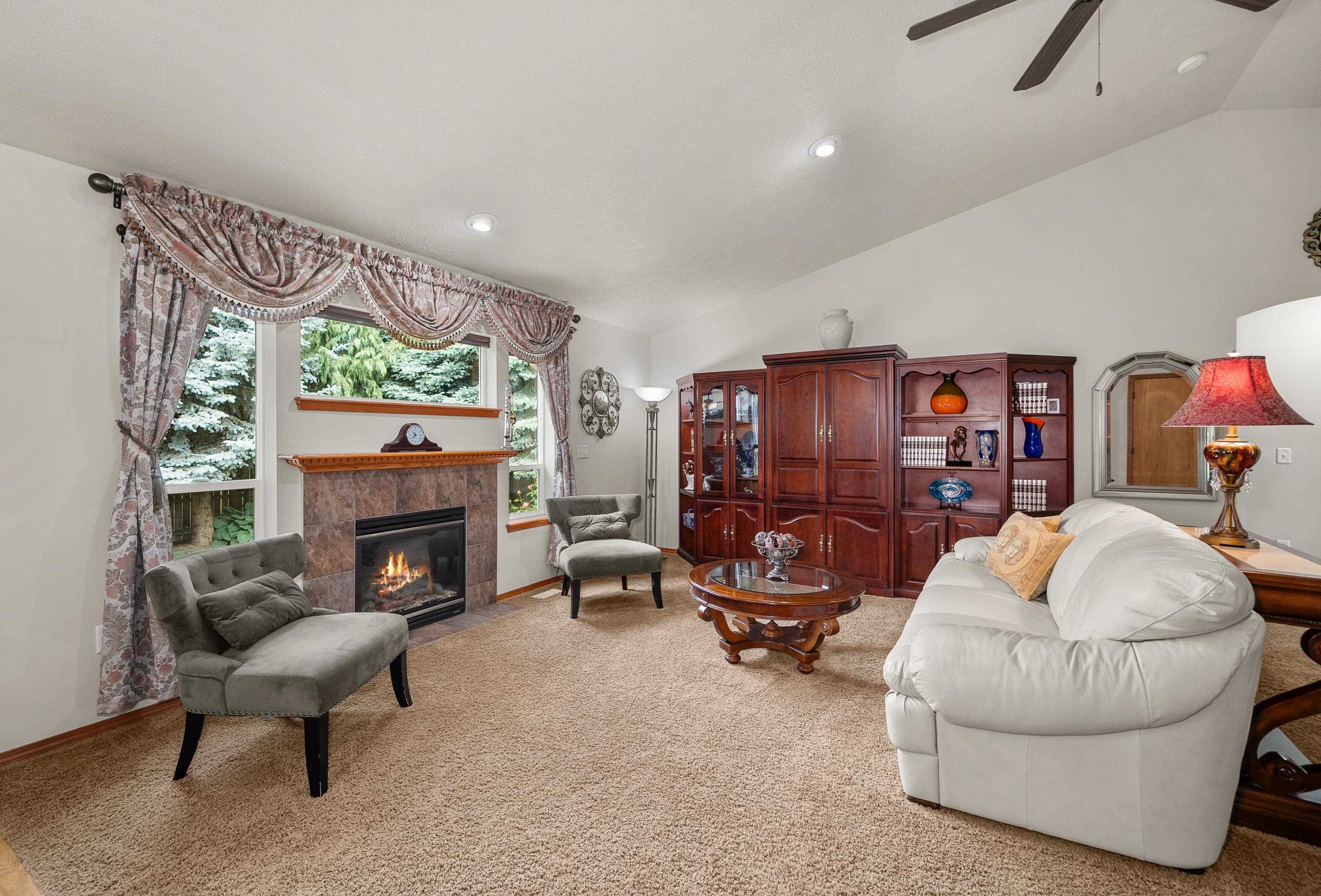 5117 N Stout Ct - Photo 5