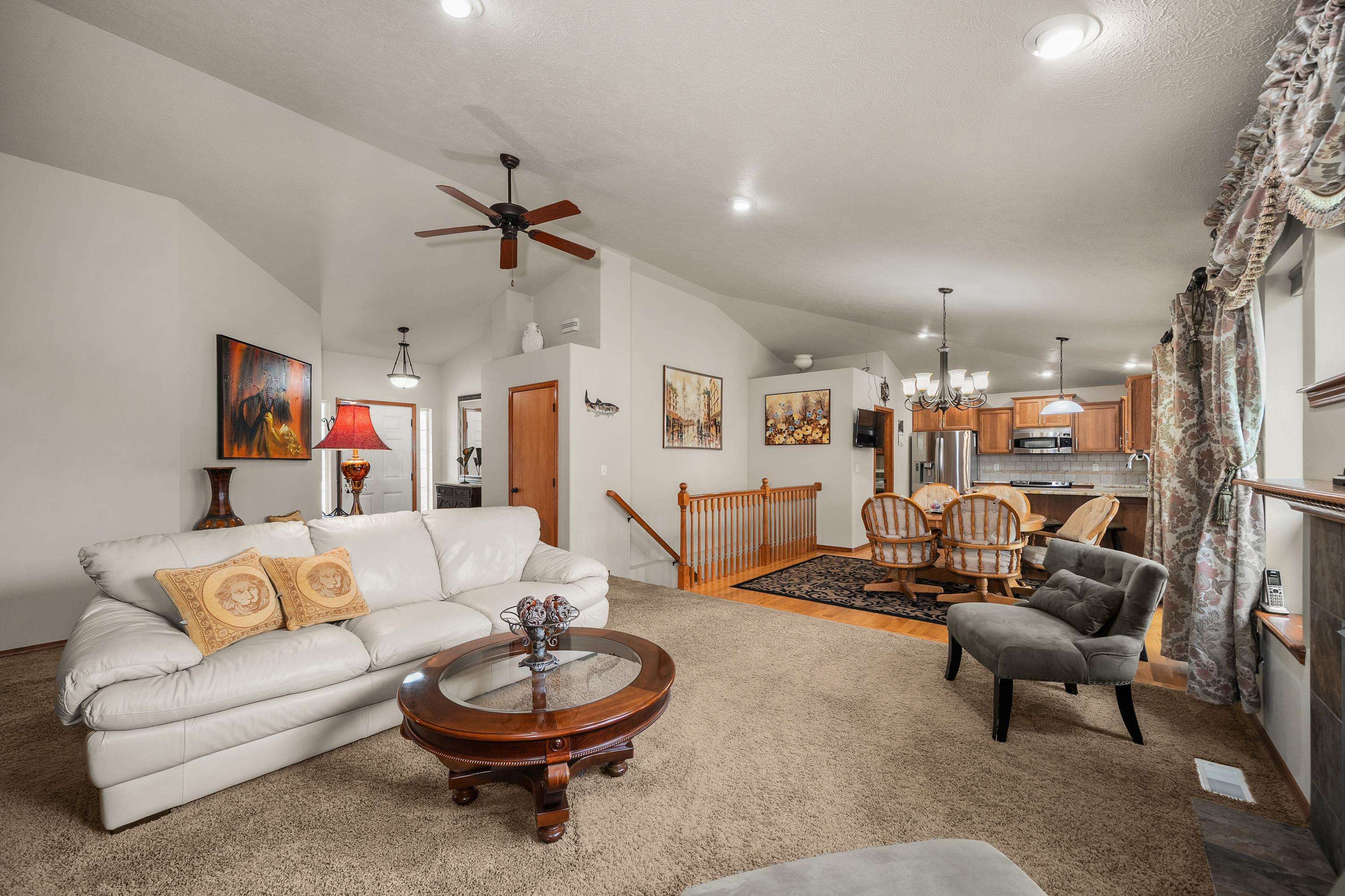 5117 N Stout Ct - Photo 8