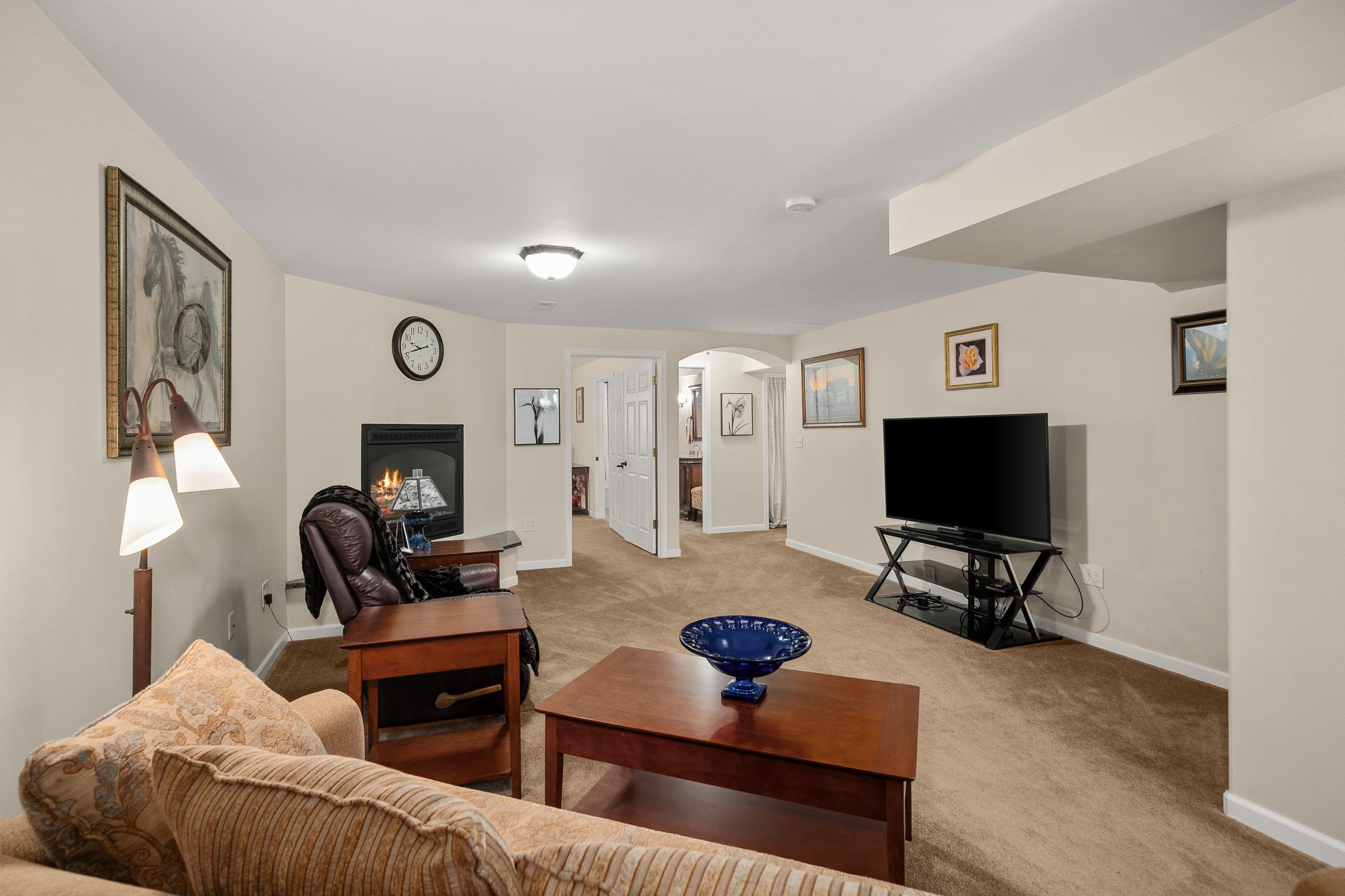5117 N Stout Ct - Photo 25