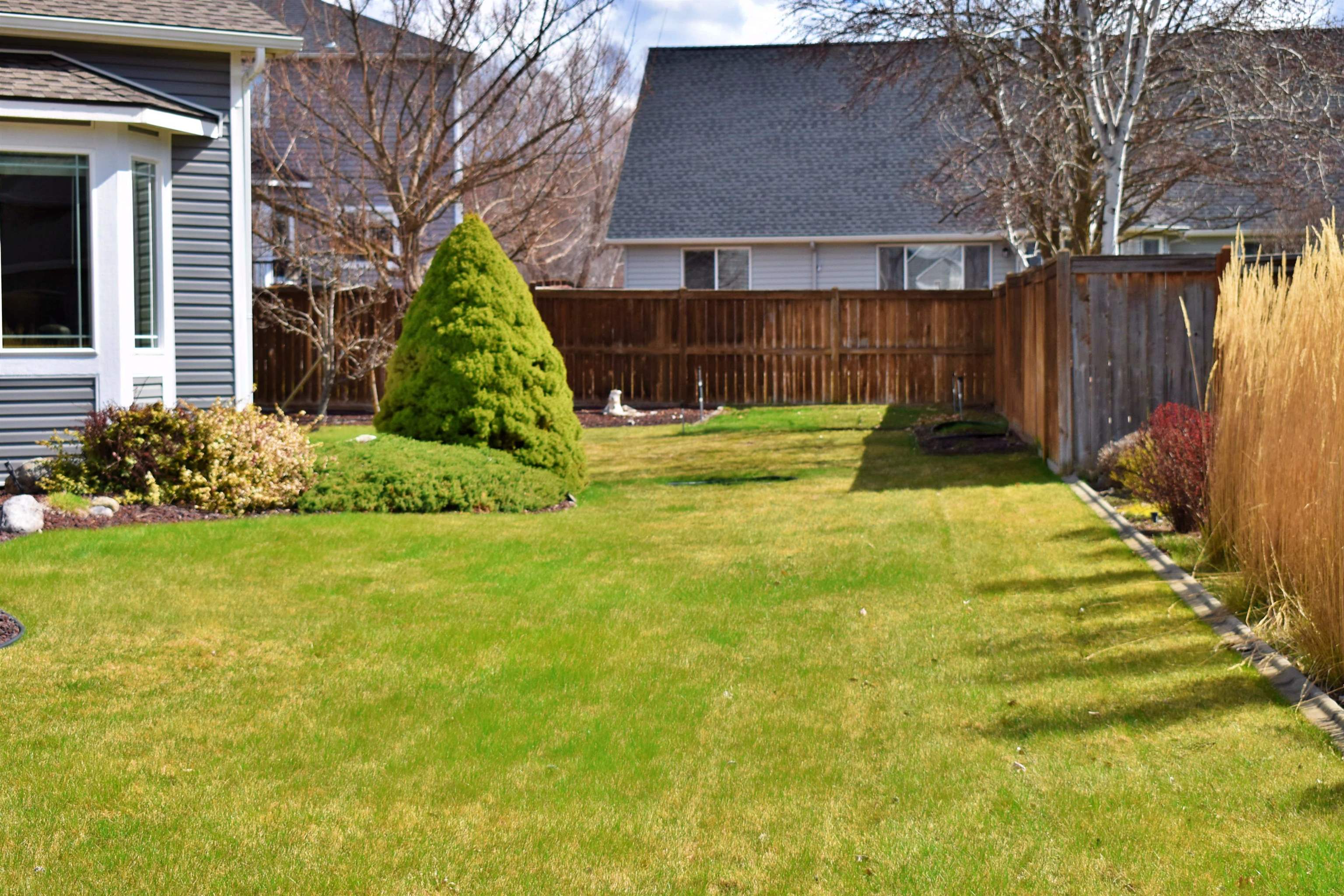 612 N Madson Ct - Photo 4