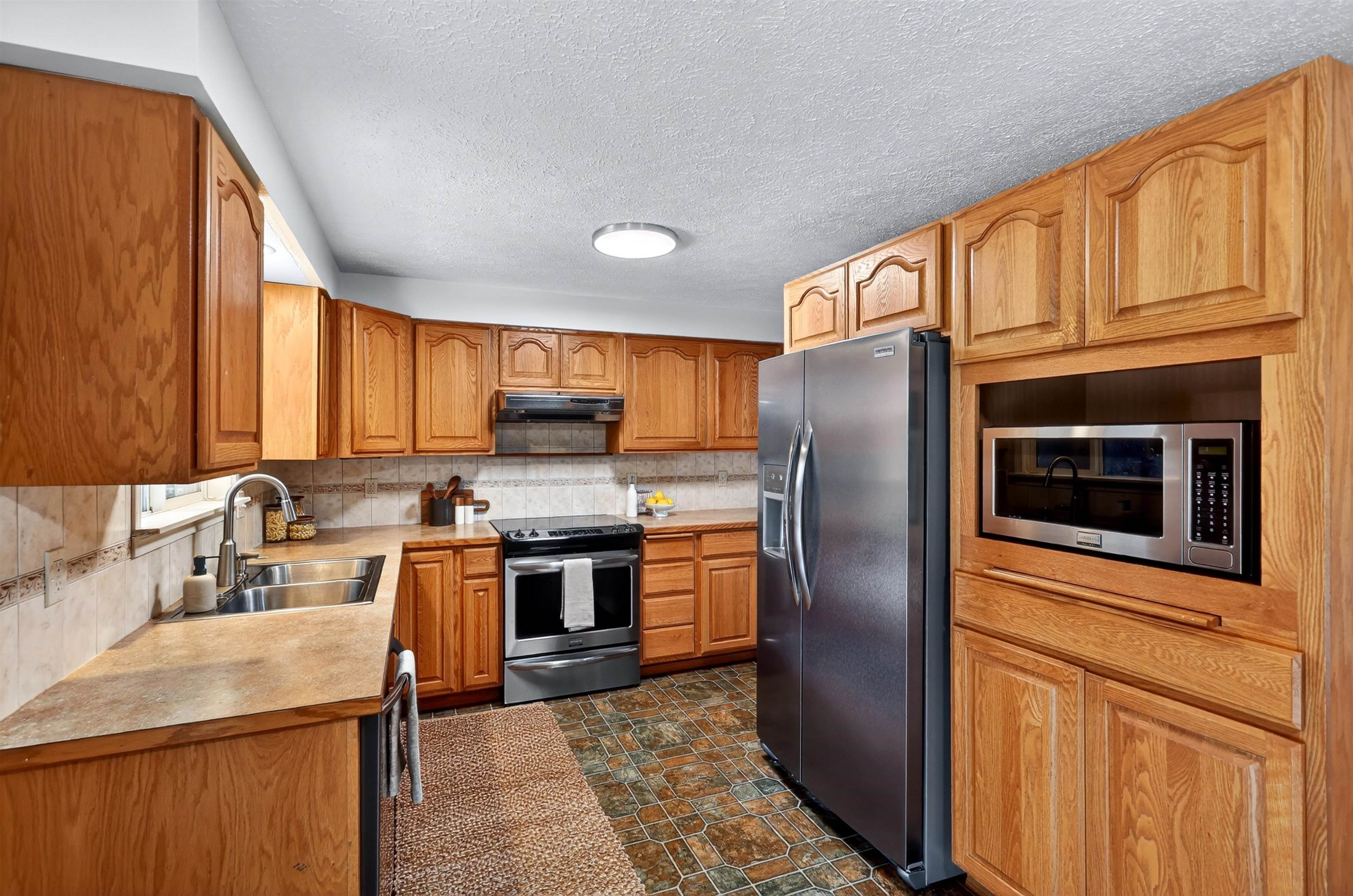 12901 E 28th Ave - Photo 4