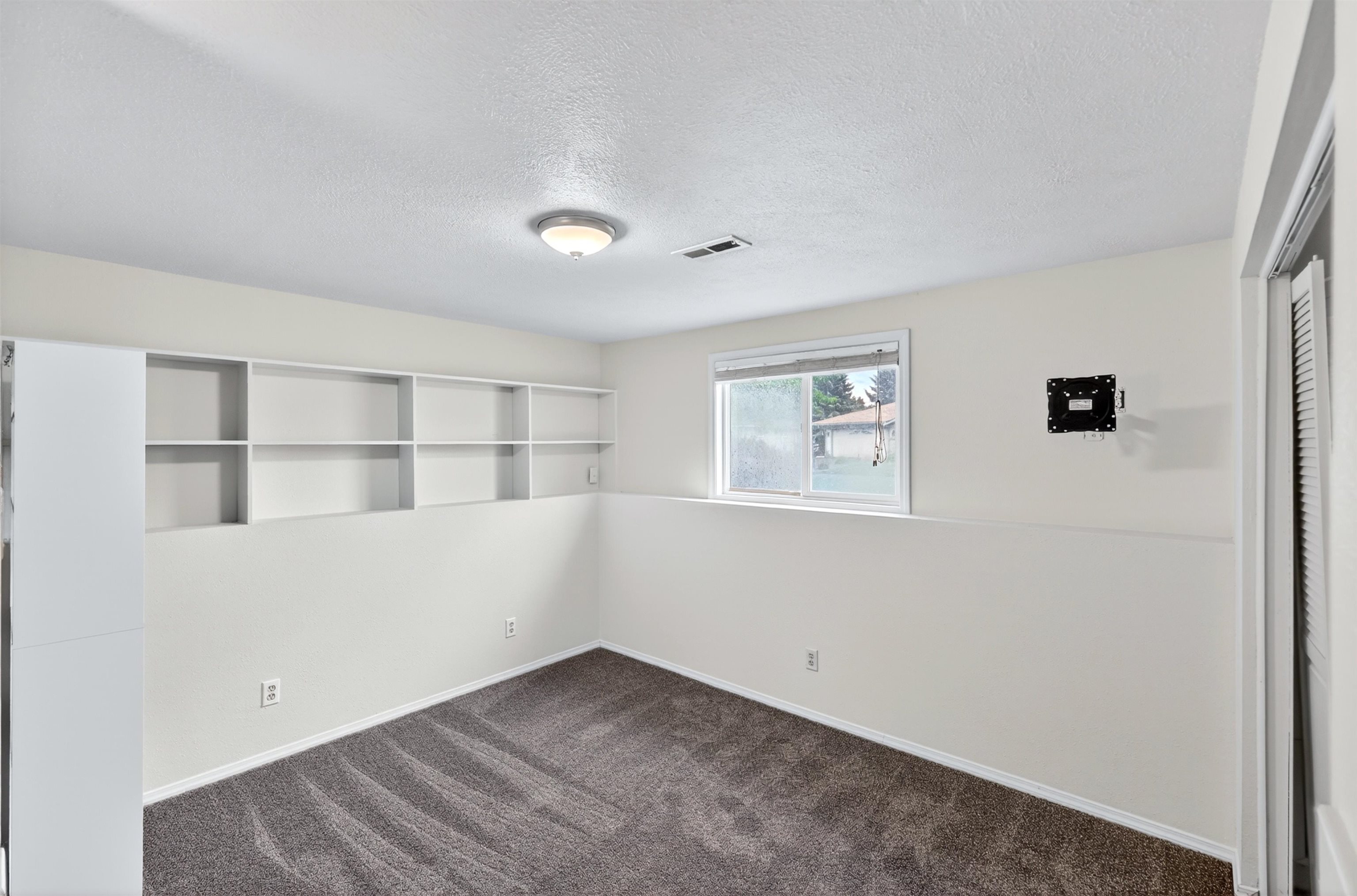 12901 E 28th Ave - Photo 23