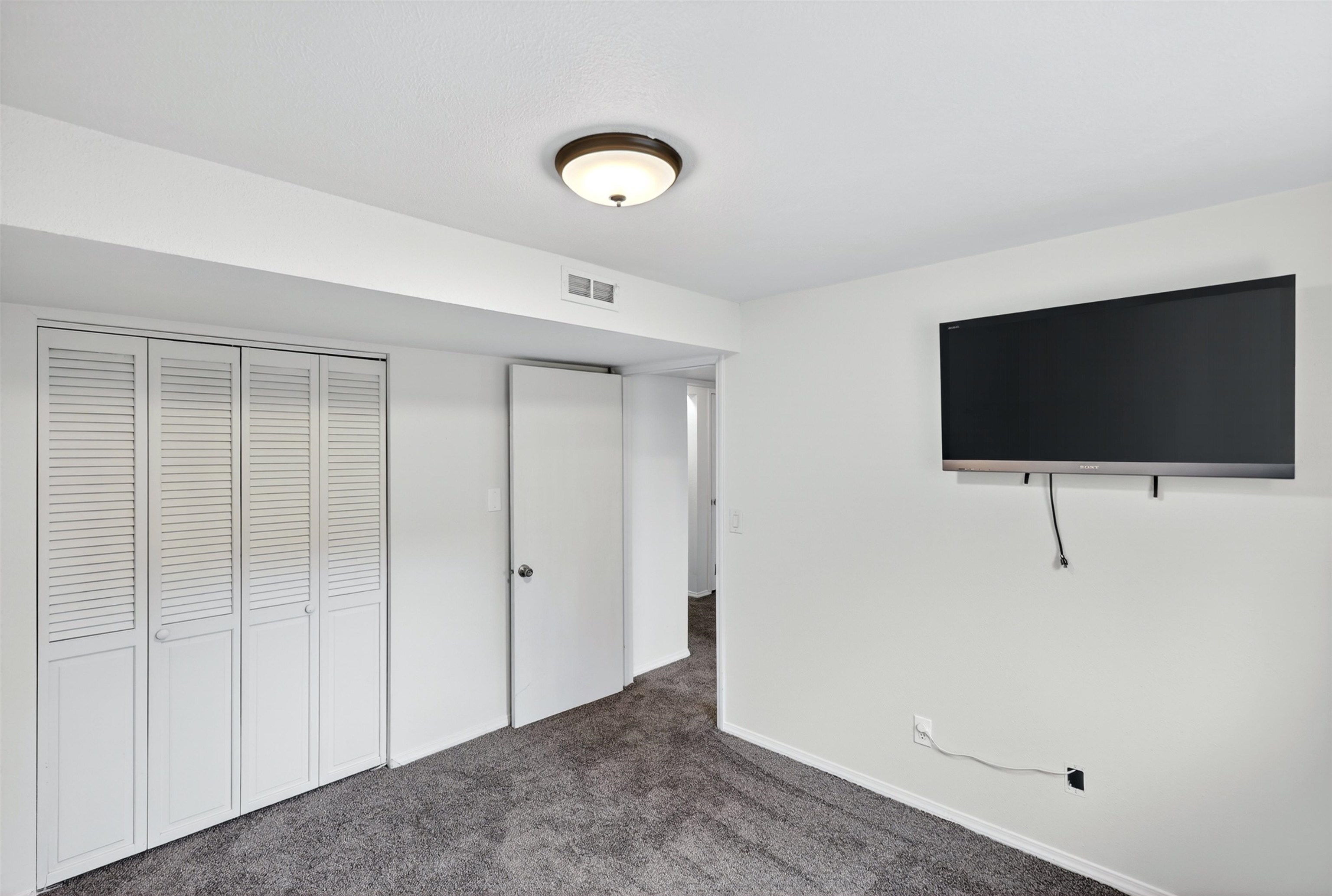 12901 E 28th Ave - Photo 28