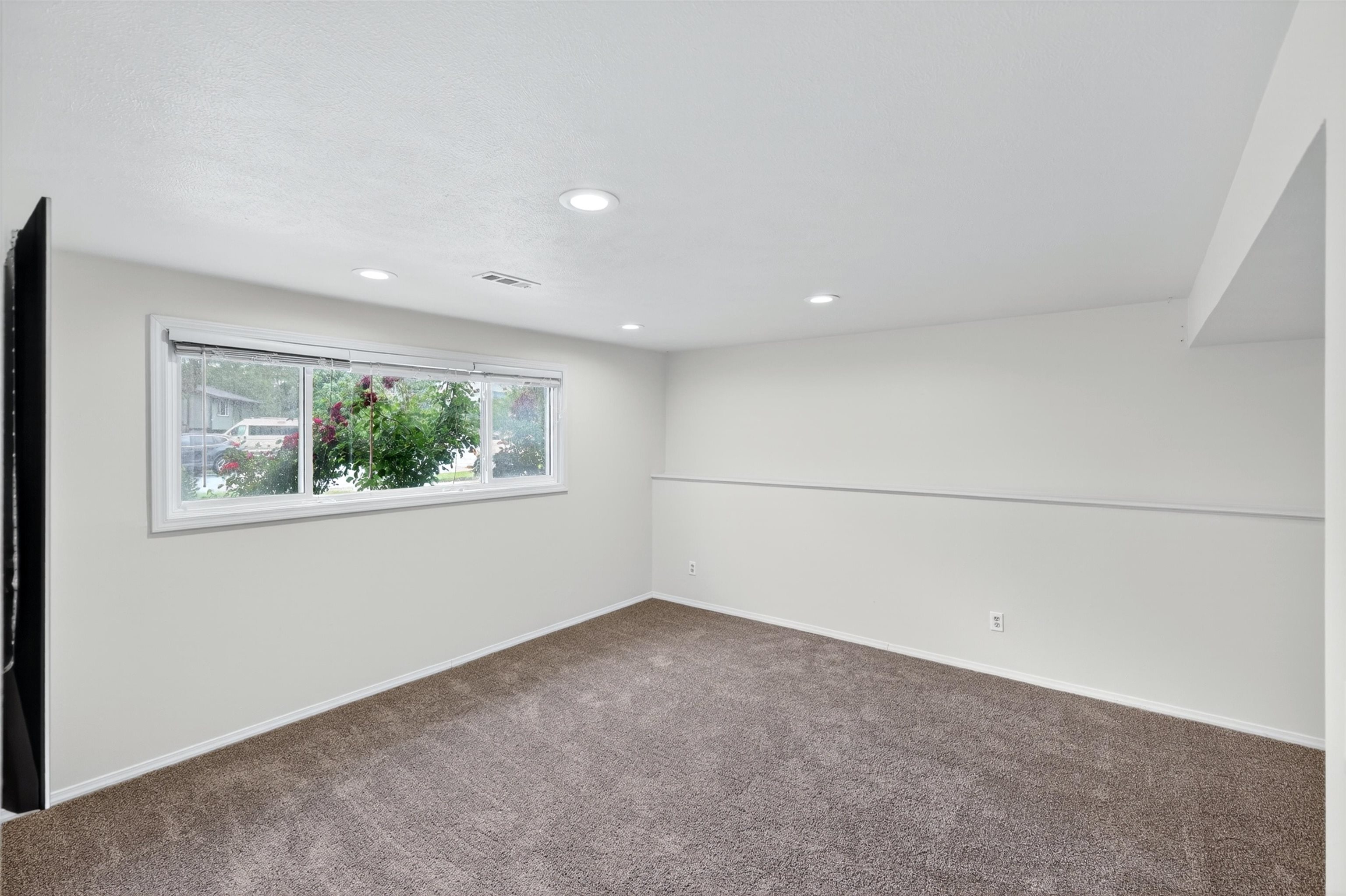12901 E 28th Ave - Photo 30