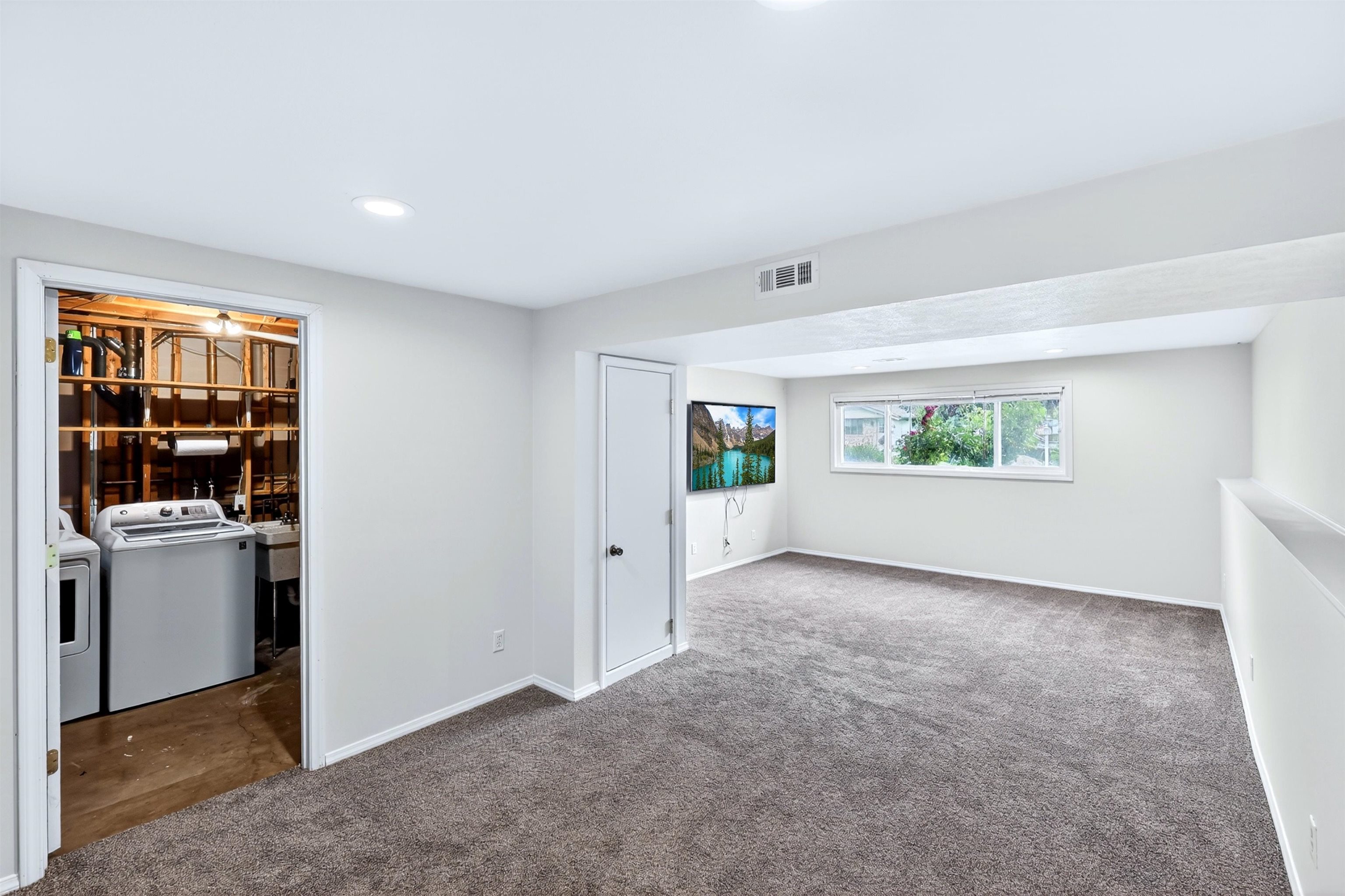 12901 E 28th Ave - Photo 33