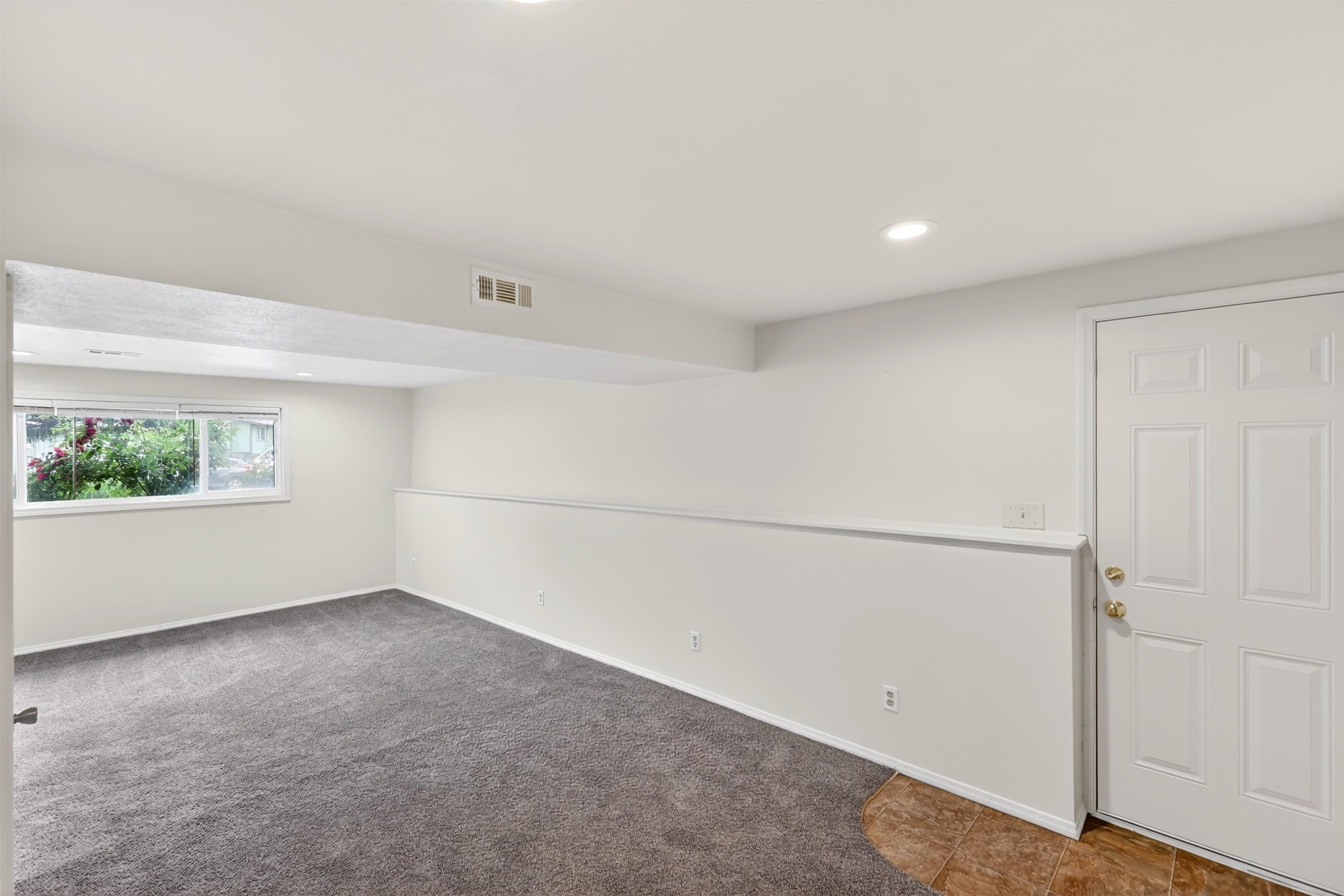 12901 E 28th Ave - Photo 34