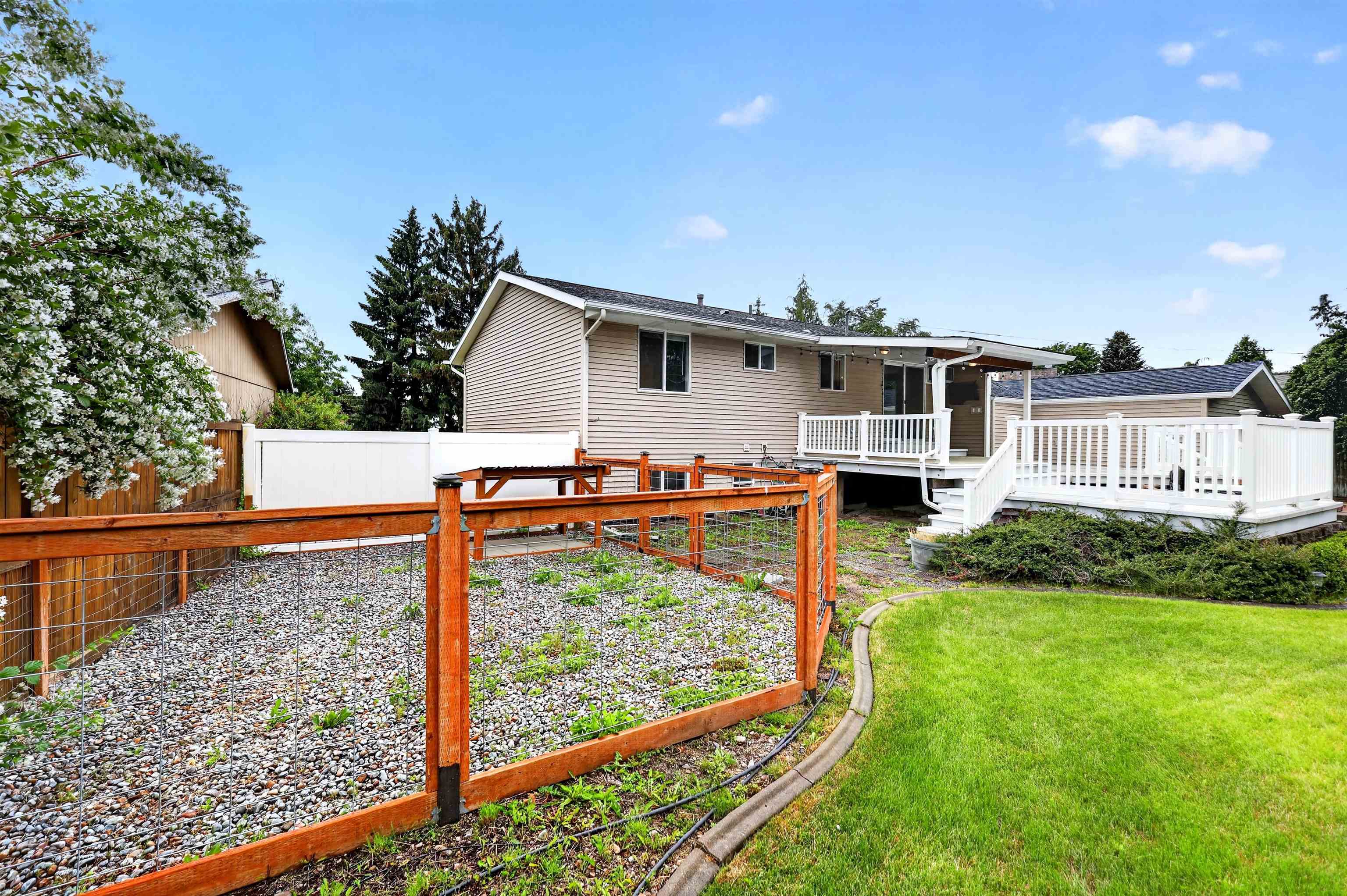 12901 E 28th Ave - Photo 44