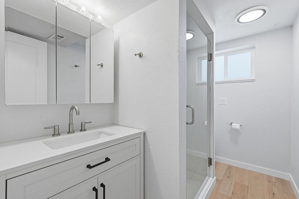 1405 E 35th Ave - Photo 32
