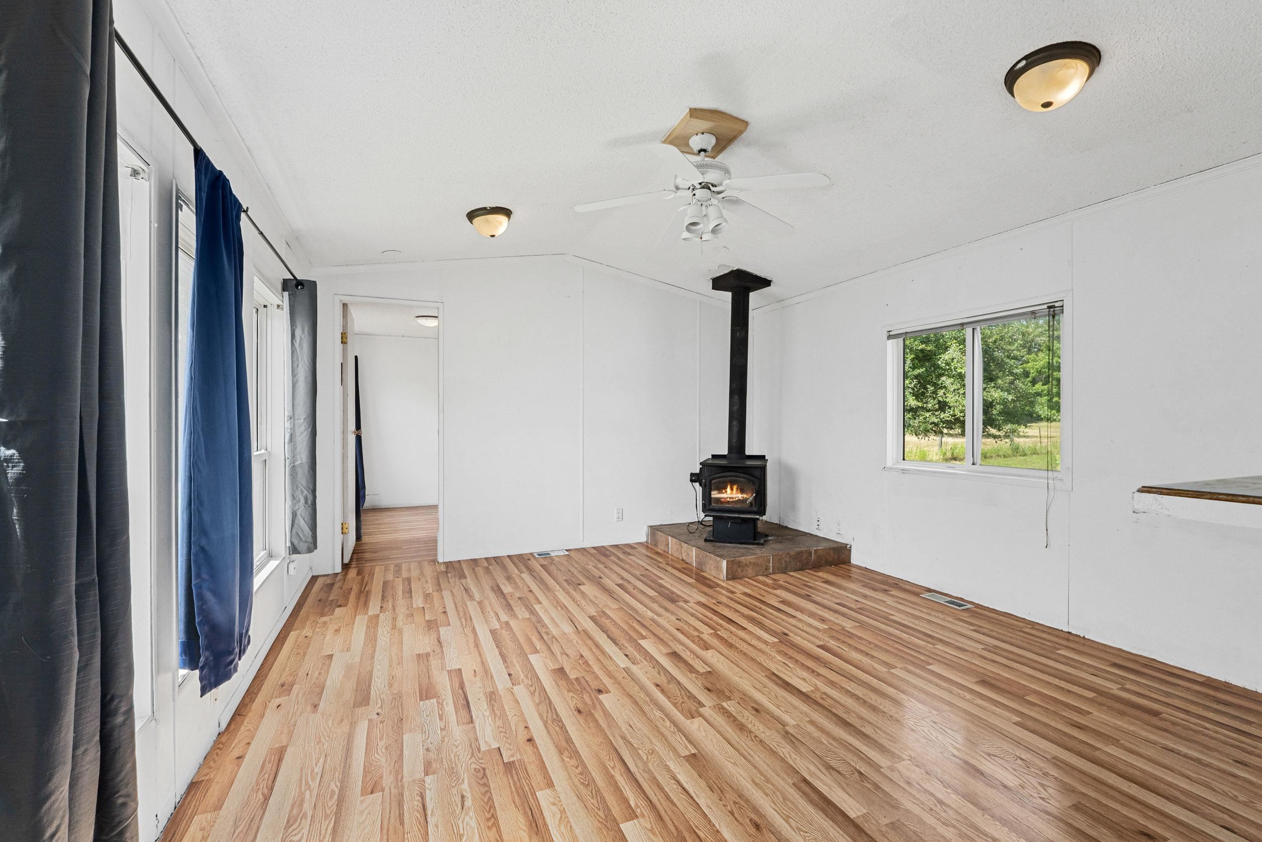 2337 Burnt Valley Rd - Photo 6