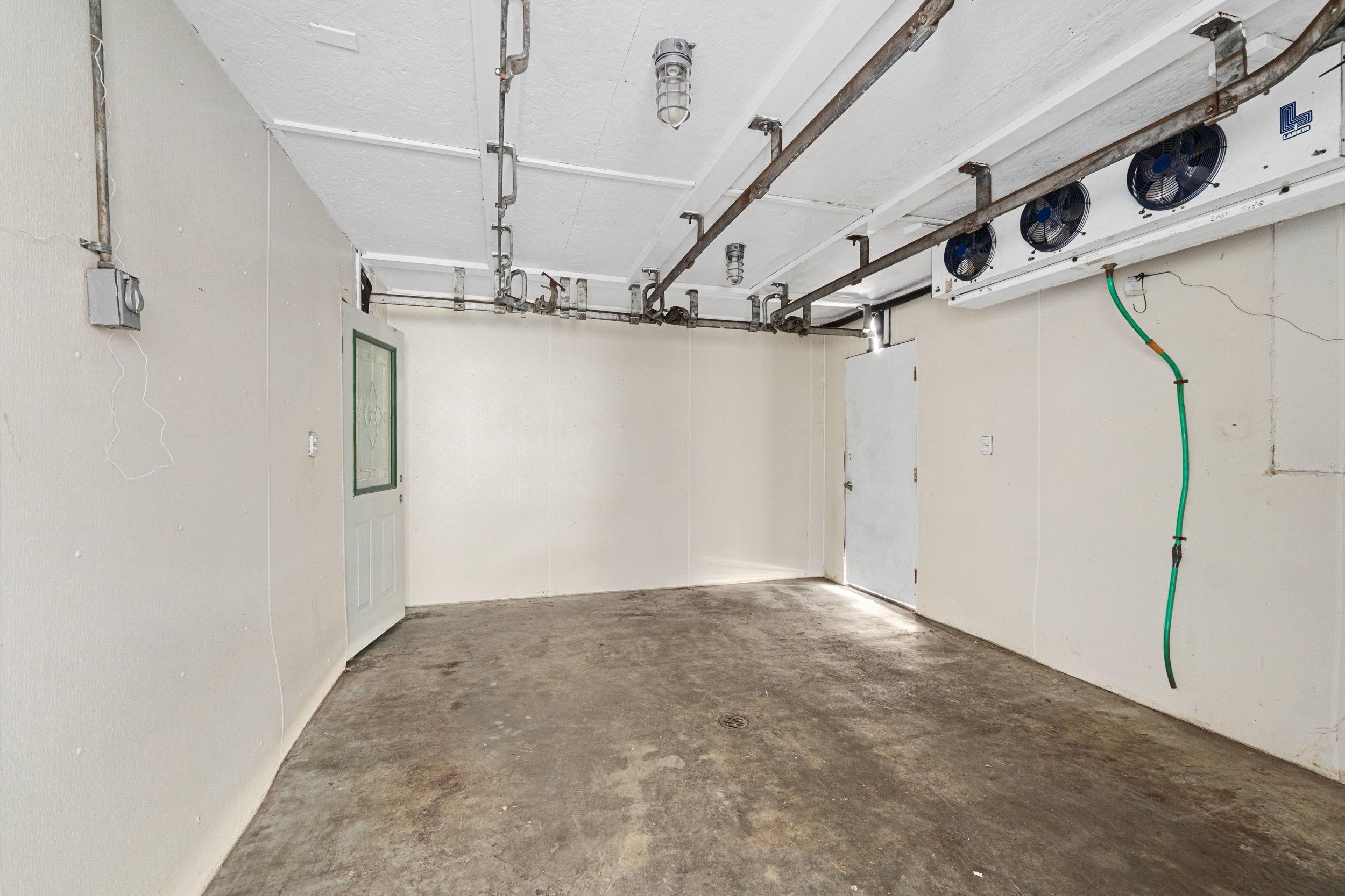 2337 Burnt Valley Rd - Photo 19