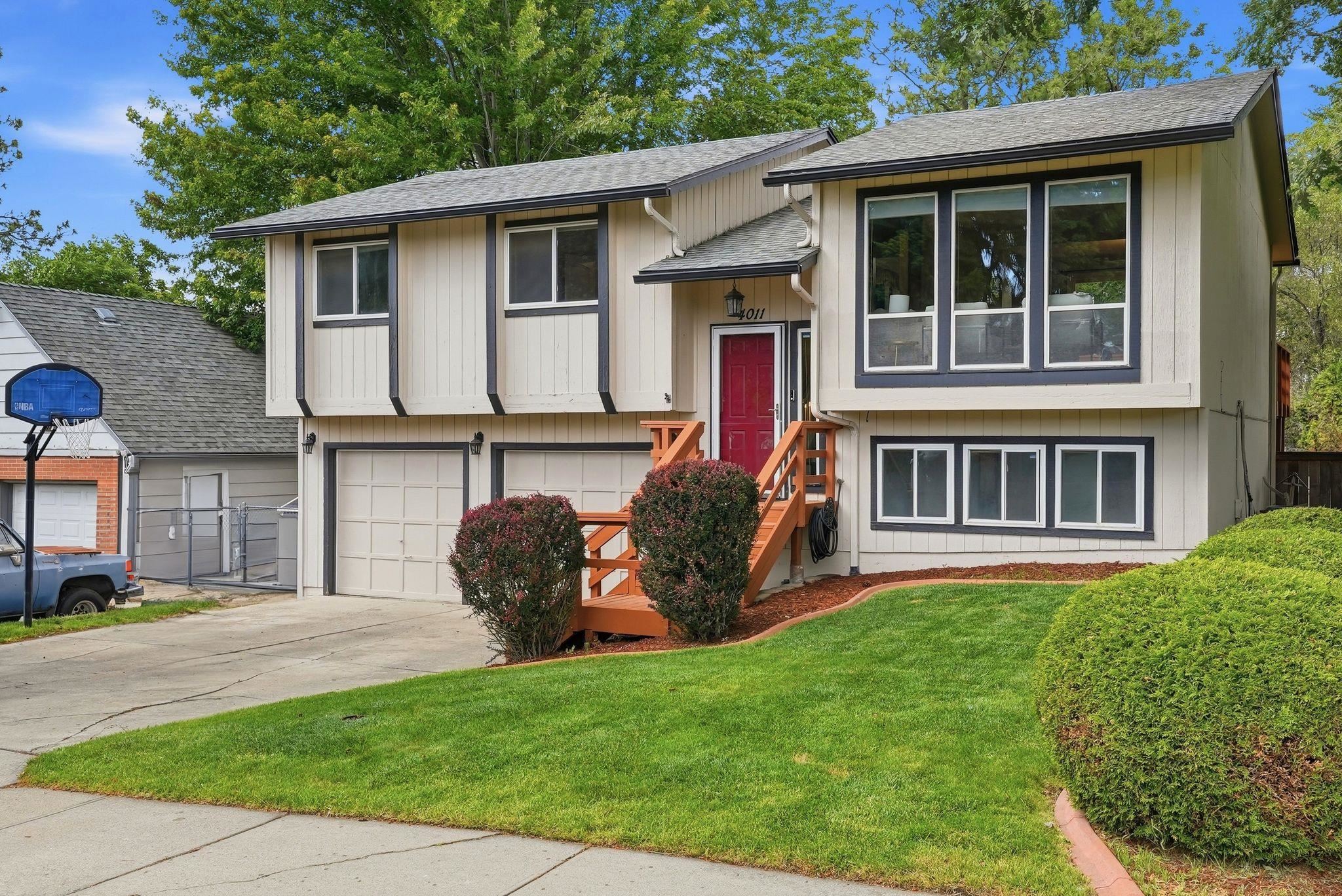 4011 E 20th Ave - Photo 2