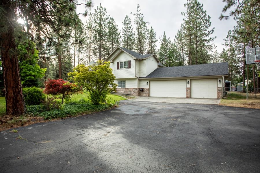 16810 N Wylie Dr - Photo 1