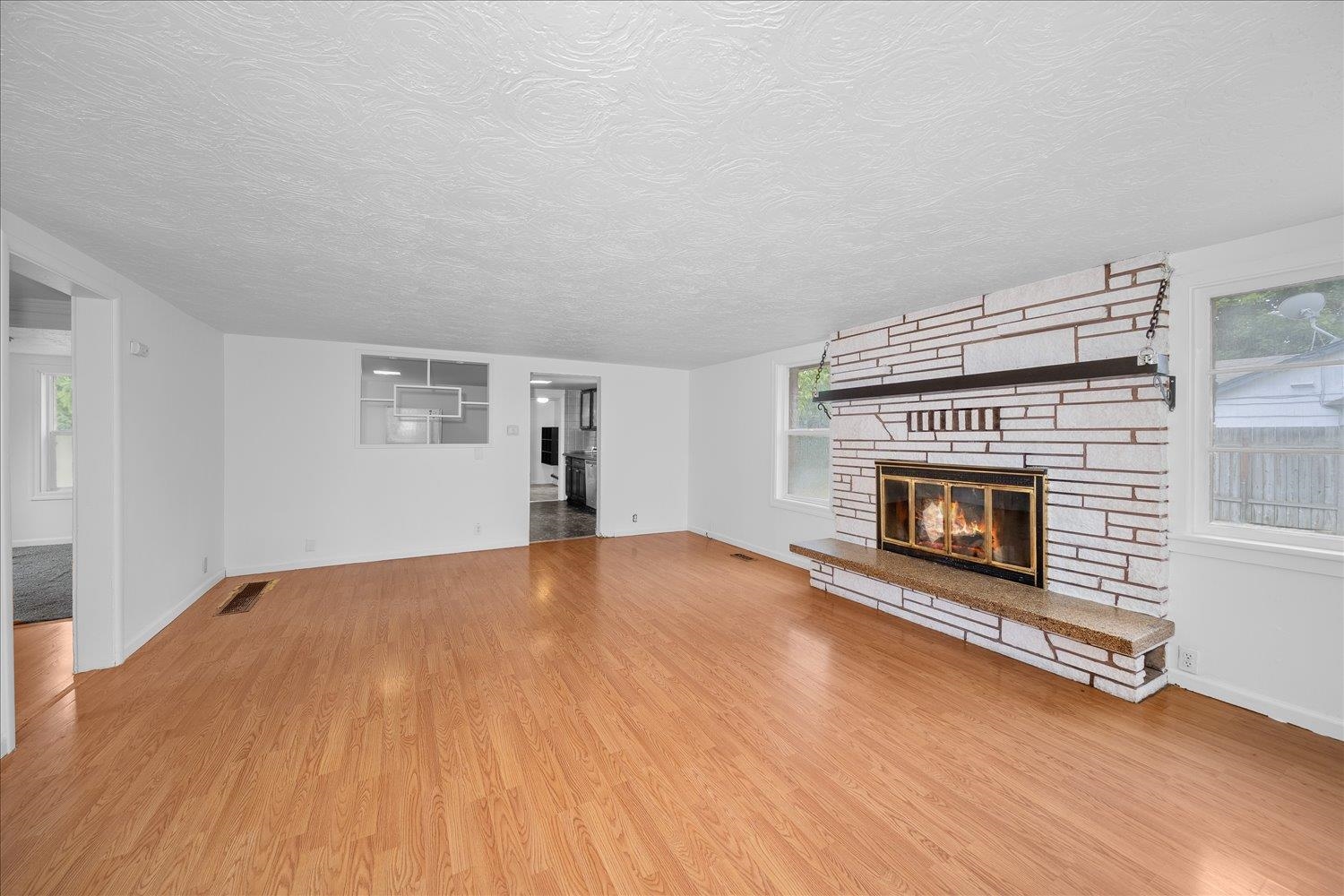 7103 E 11th Ave - Photo 3