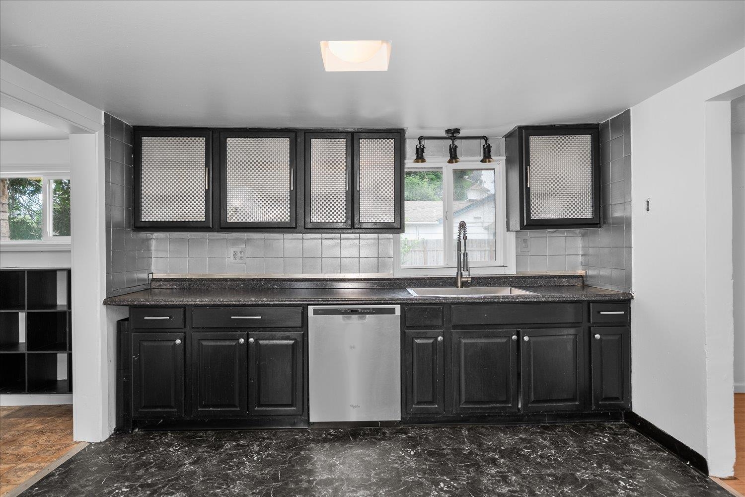 7103 E 11th Ave - Photo 7
