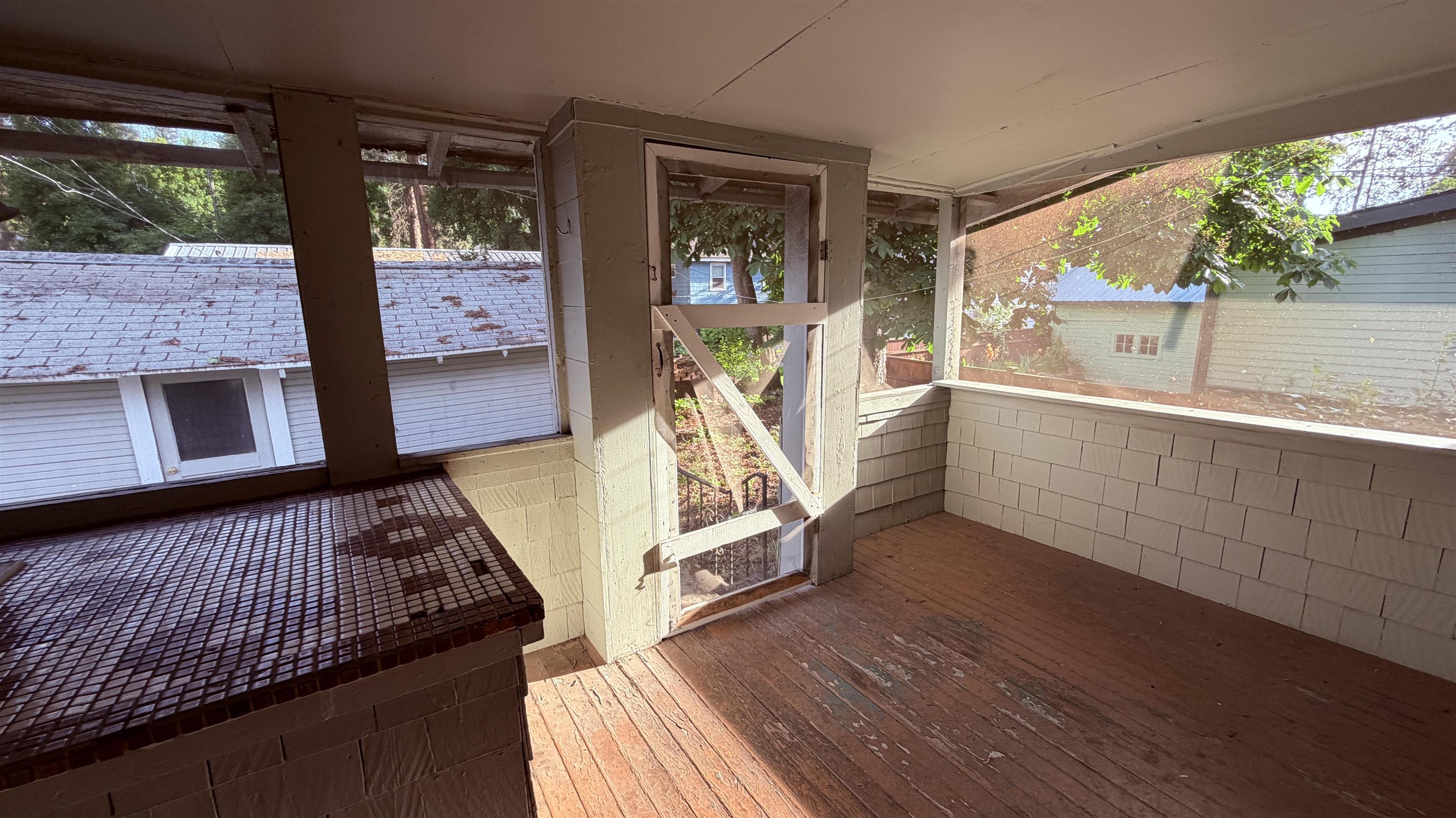 112 E 16th Ave - Photo 28