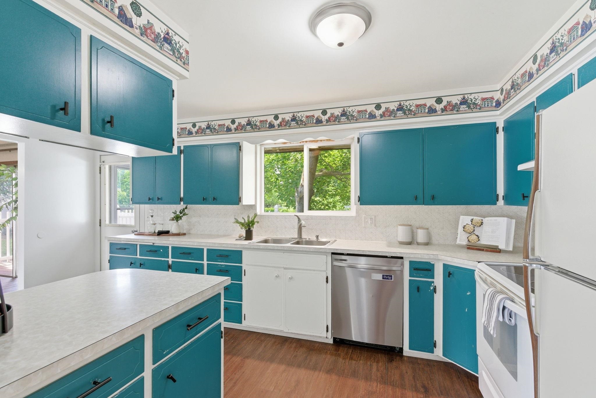 806 S Adams Rd - Photo 16