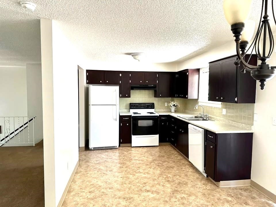 12123 E 22nd Ave - Photo 11