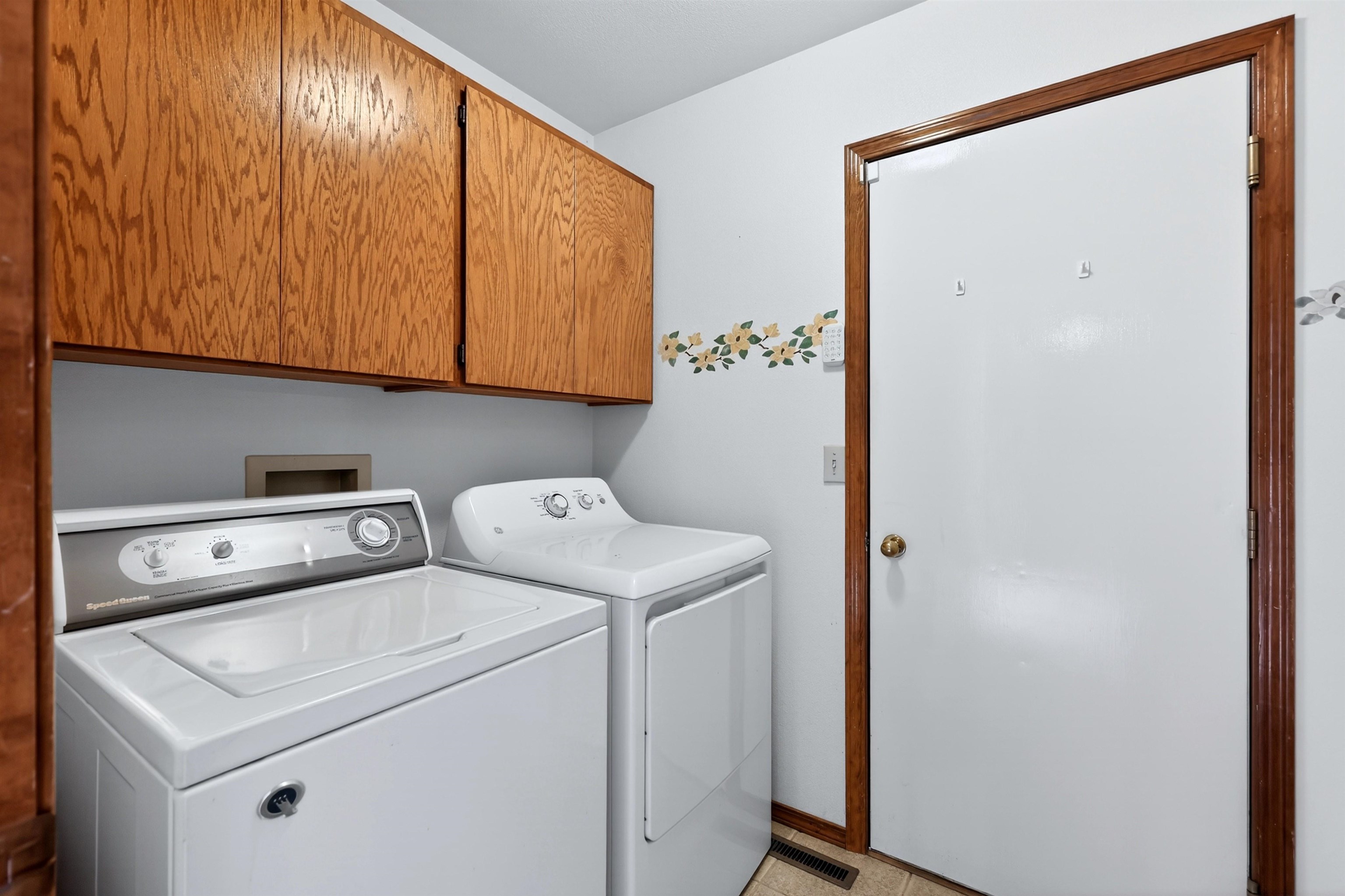 2524 S Bolivar Ct - Photo 19