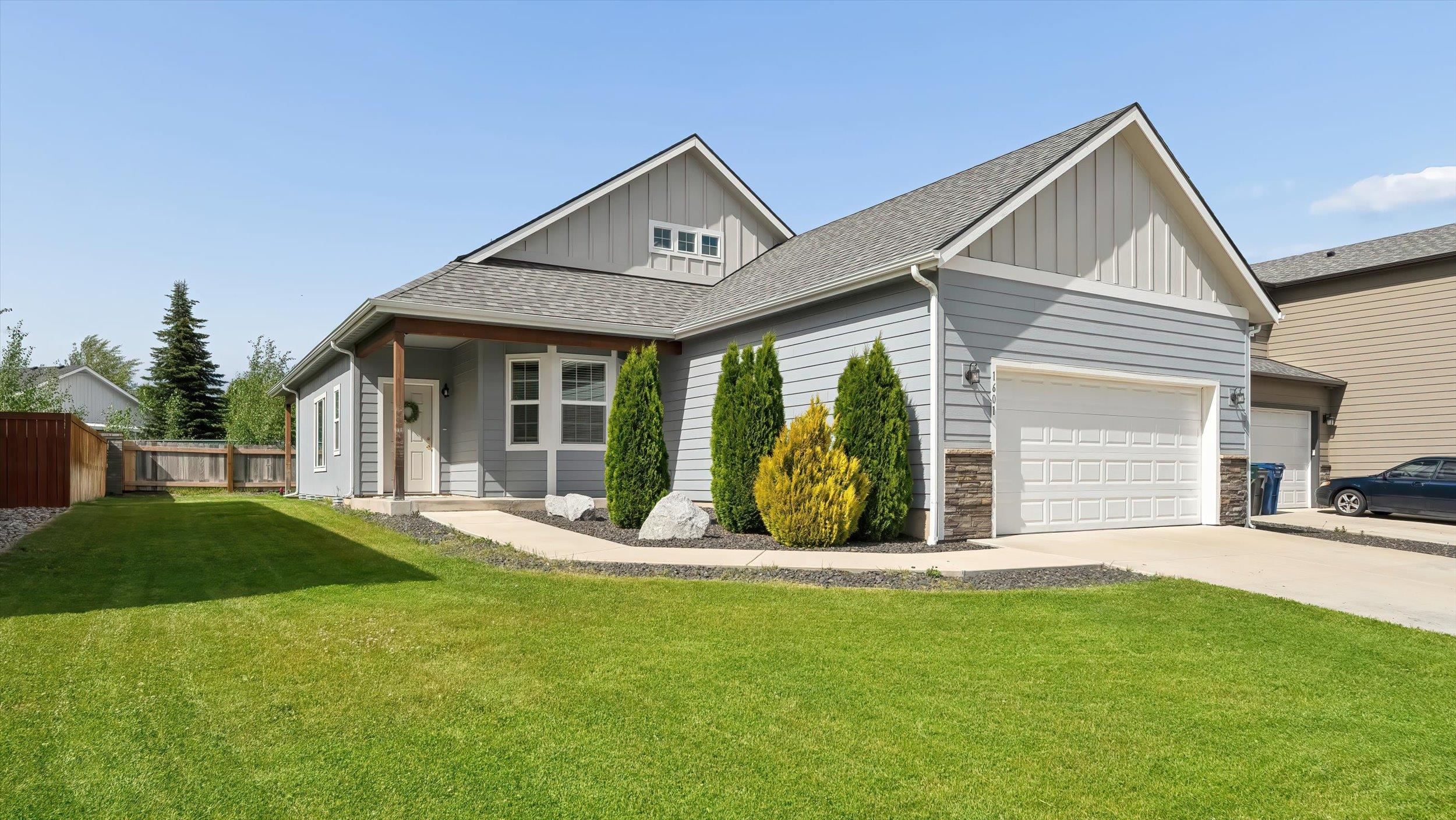 1601 E Marilyn Cir - Photo 4