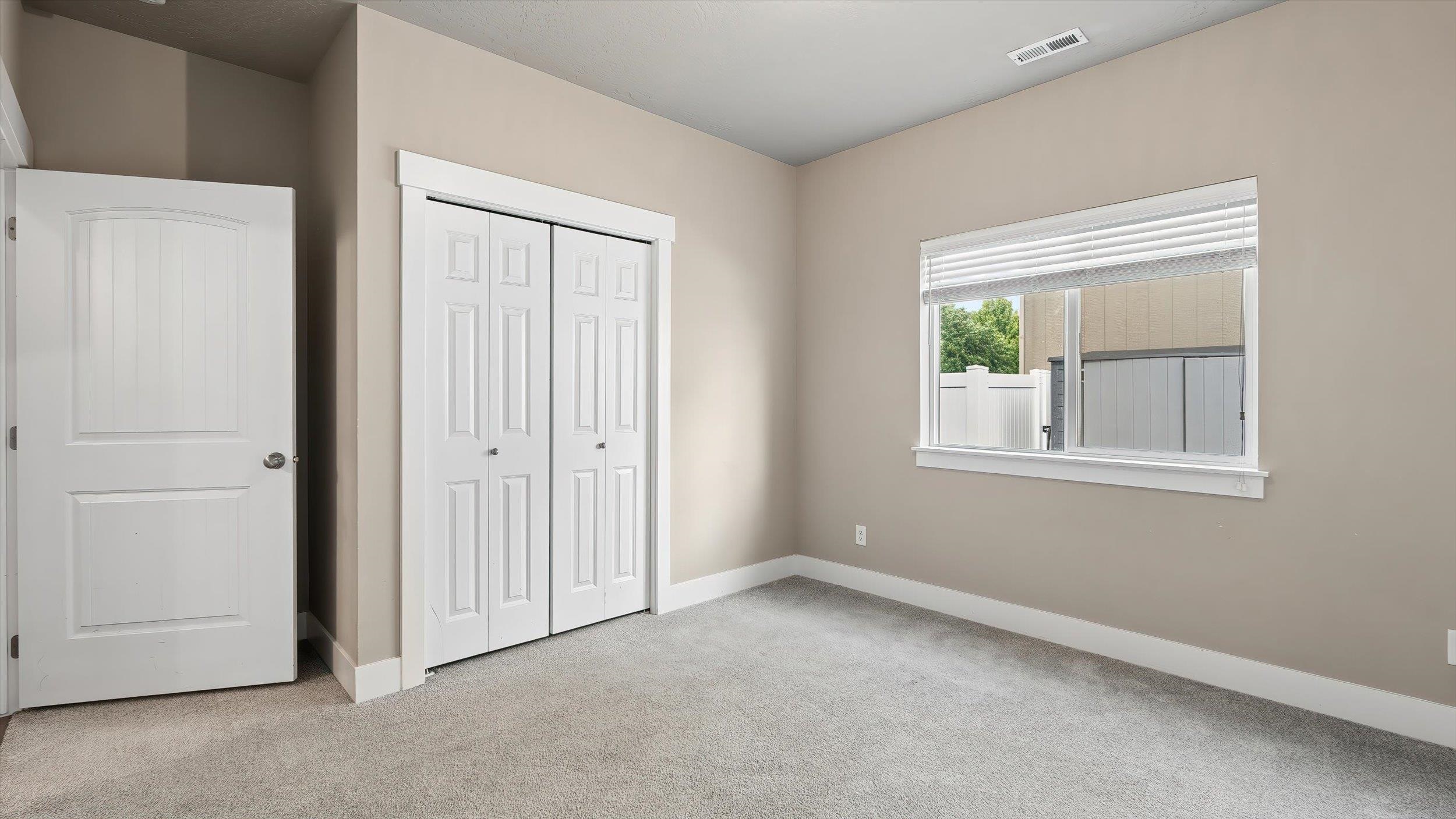 1601 E Marilyn Cir - Photo 19