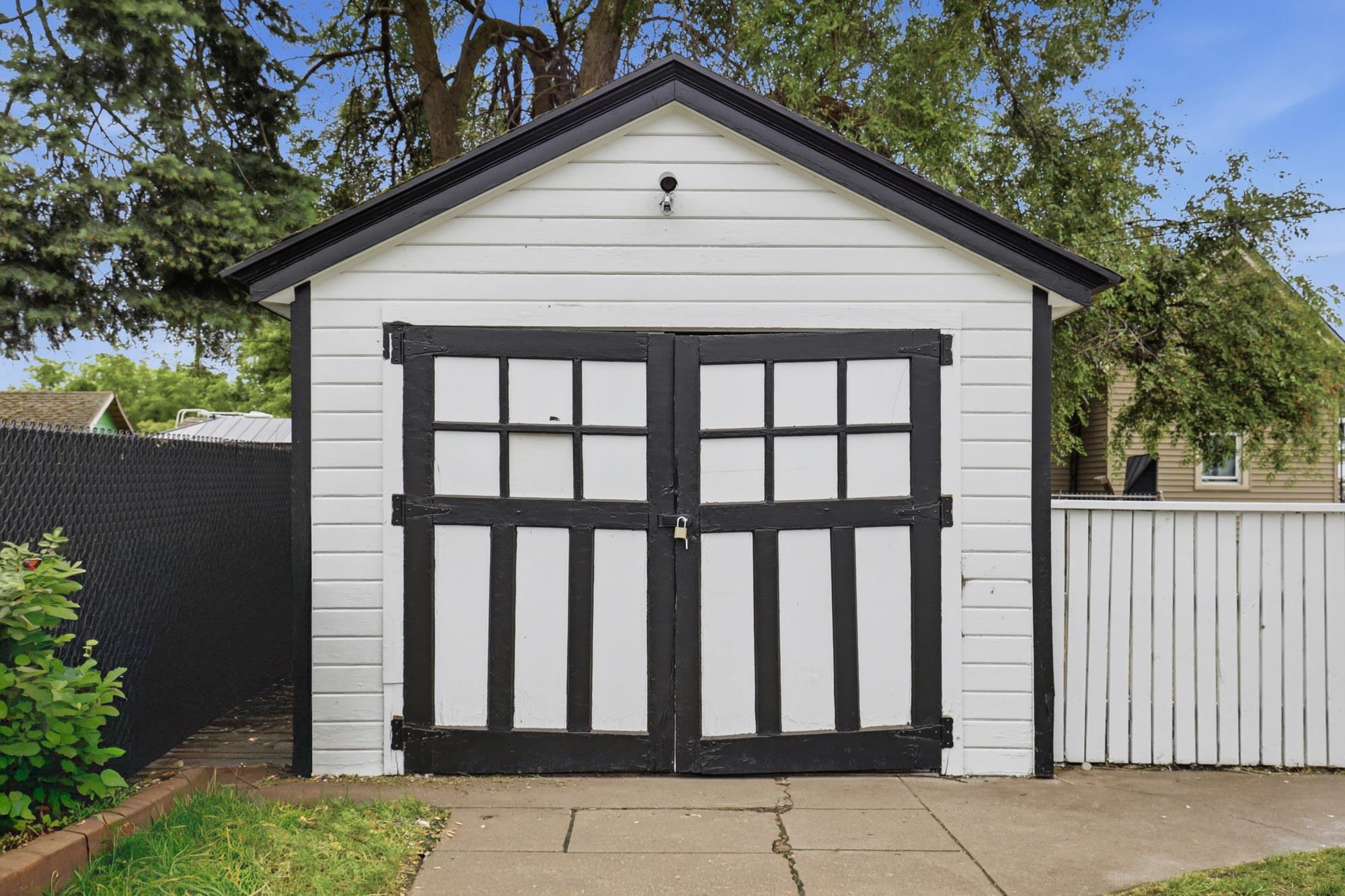 2306 E Nora Ave - Photo 30