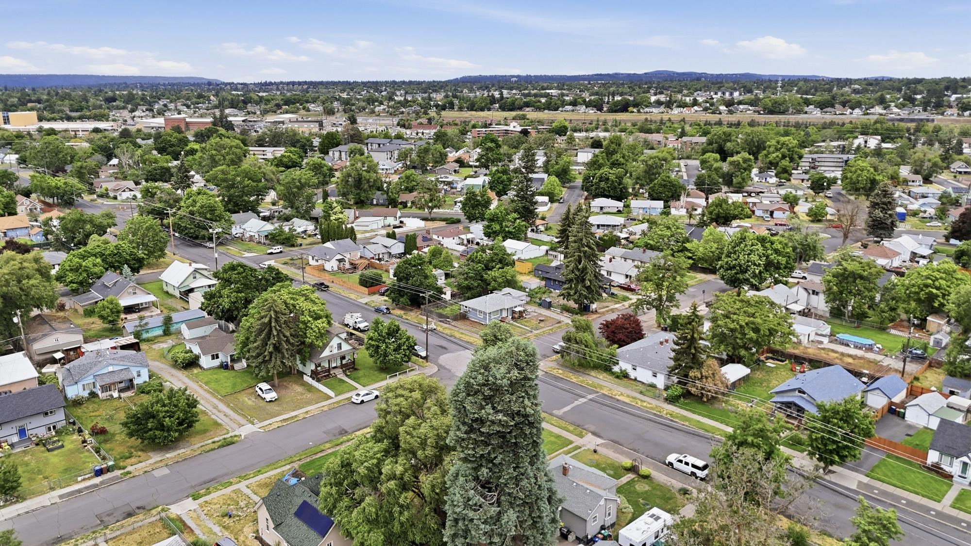 2306 E Nora Ave - Photo 38