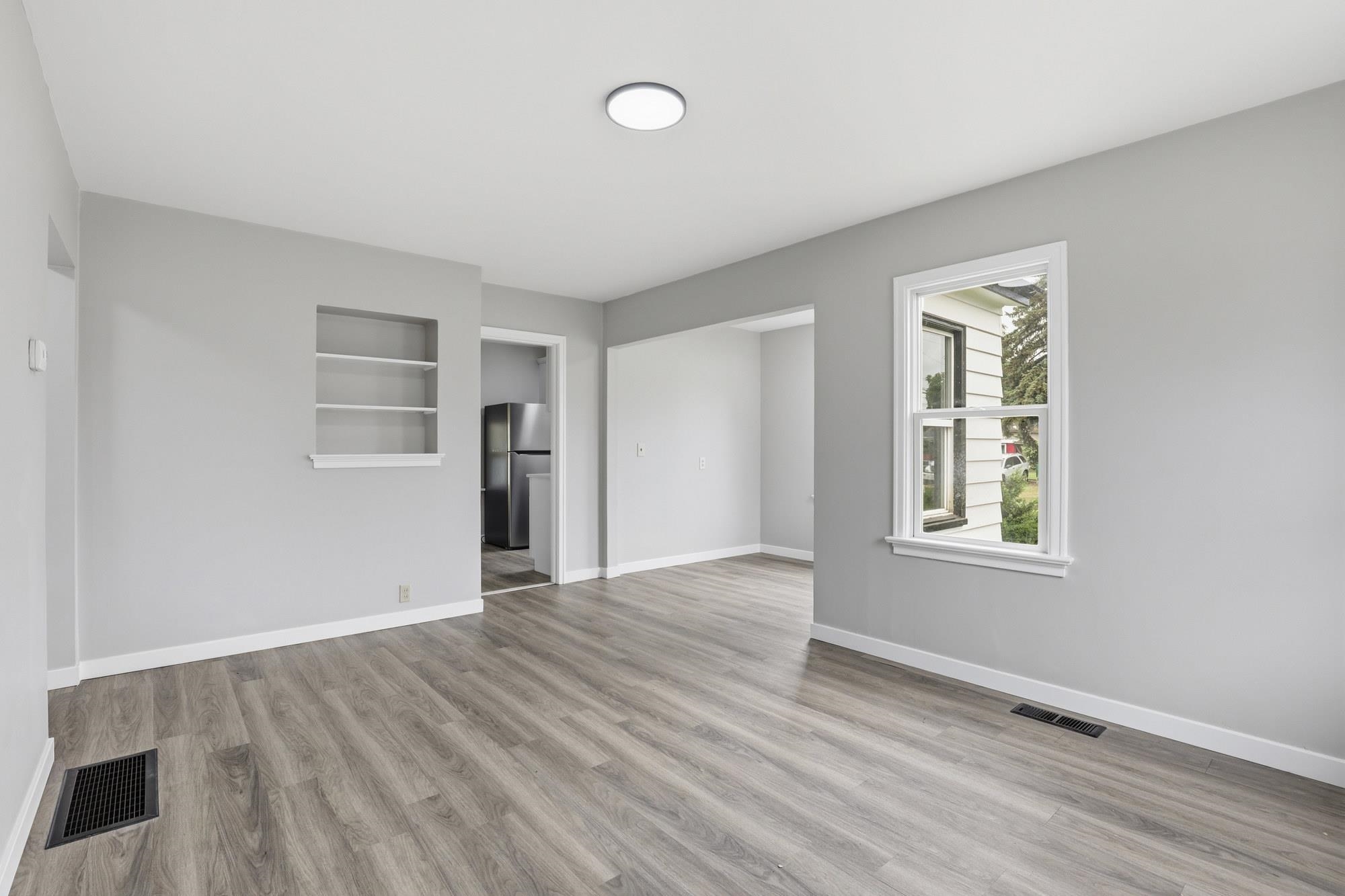 2306 E Nora Ave - Photo 4