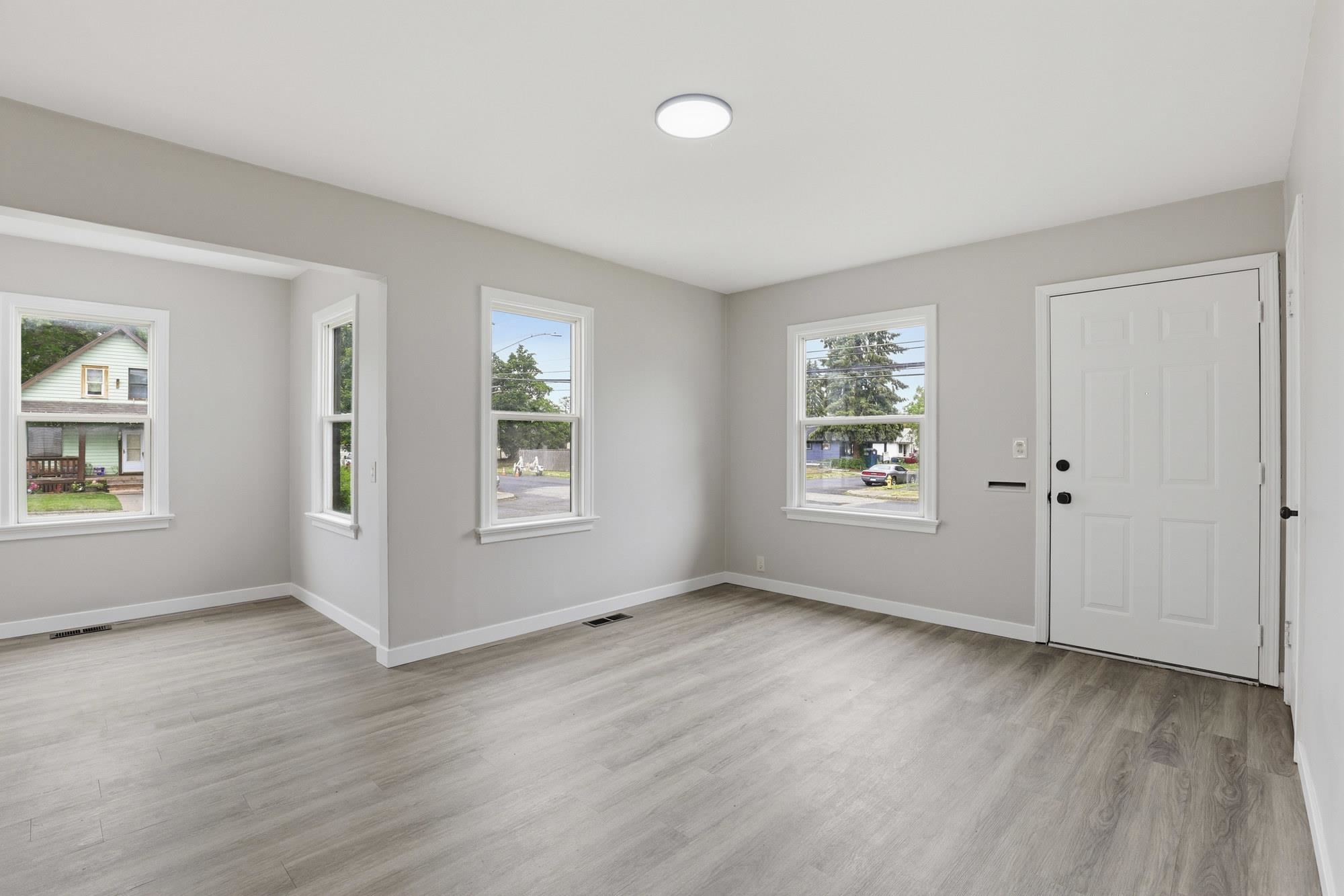 2306 E Nora Ave - Photo 6