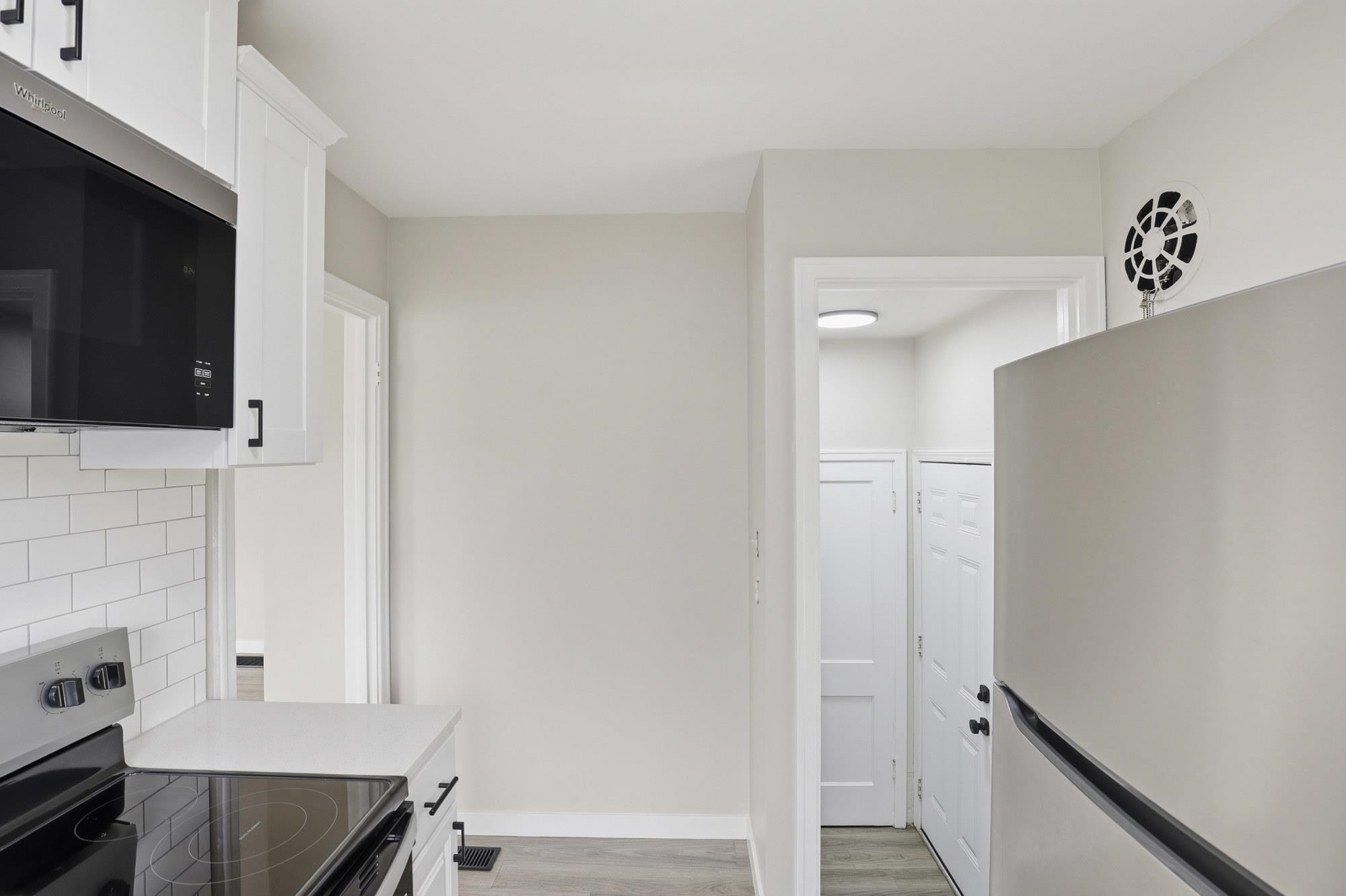 2306 E Nora Ave - Photo 11
