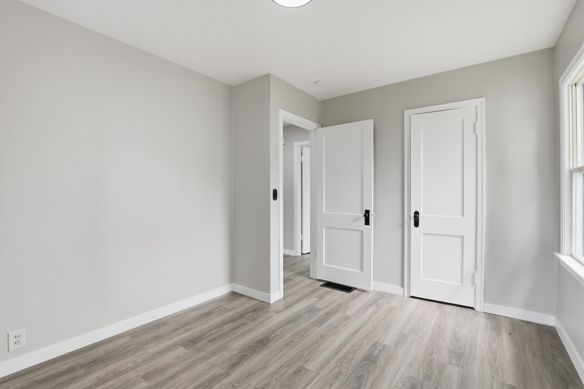 2306 E Nora Ave - Photo 14