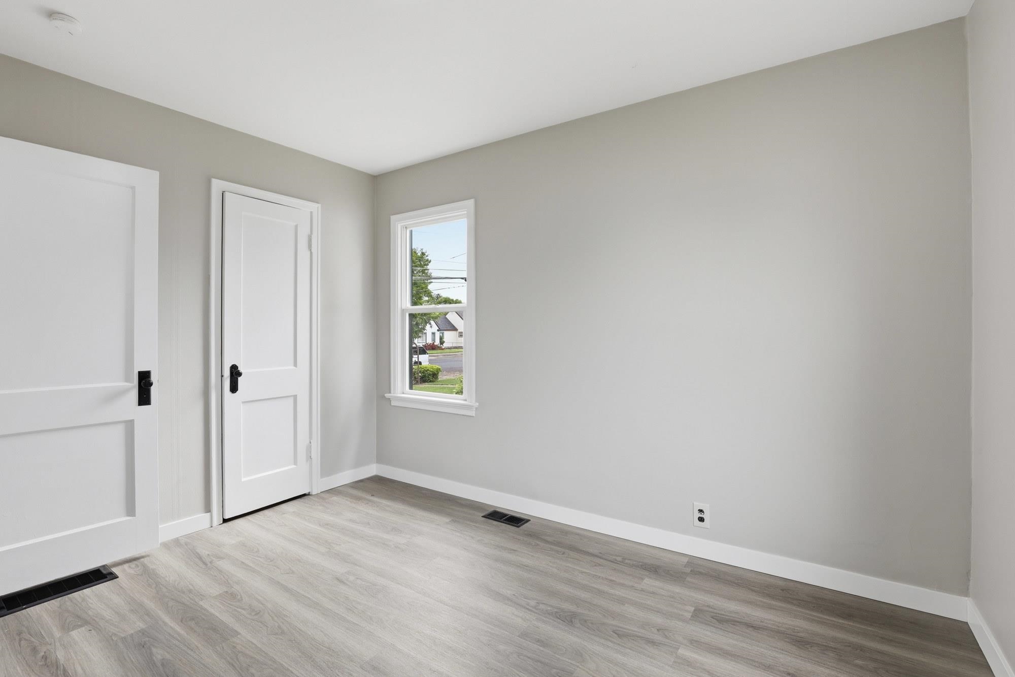 2306 E Nora Ave - Photo 15