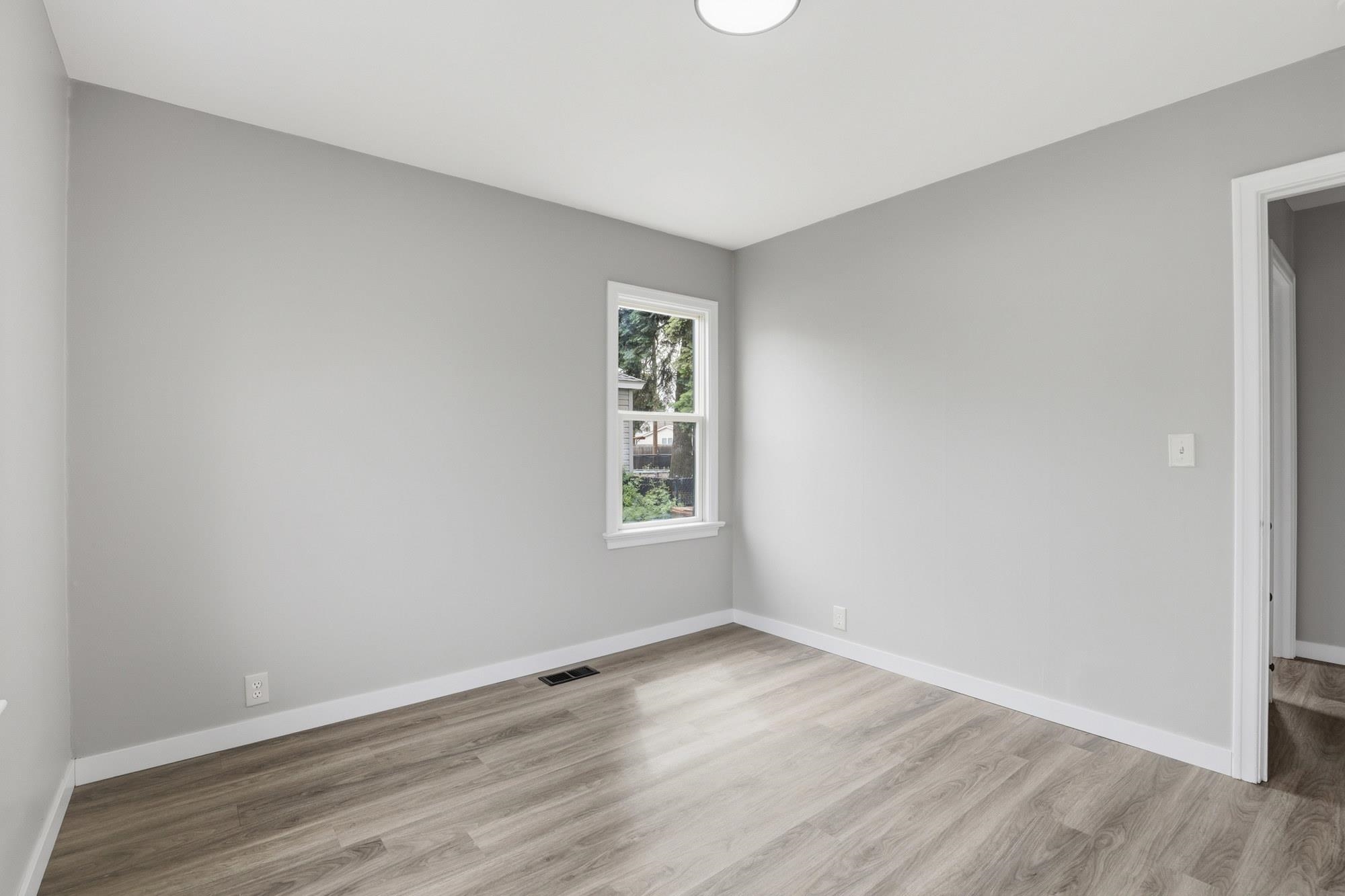 2306 E Nora Ave - Photo 17