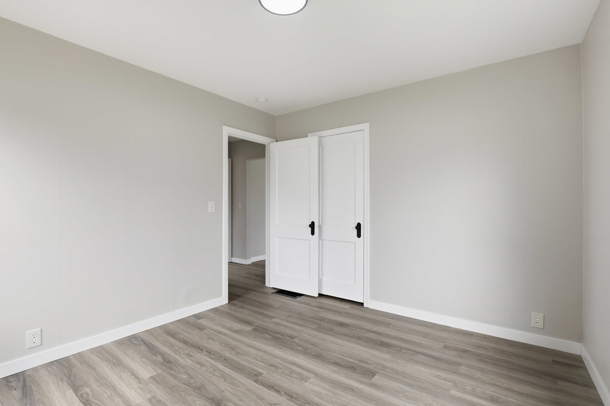 2306 E Nora Ave - Photo 18