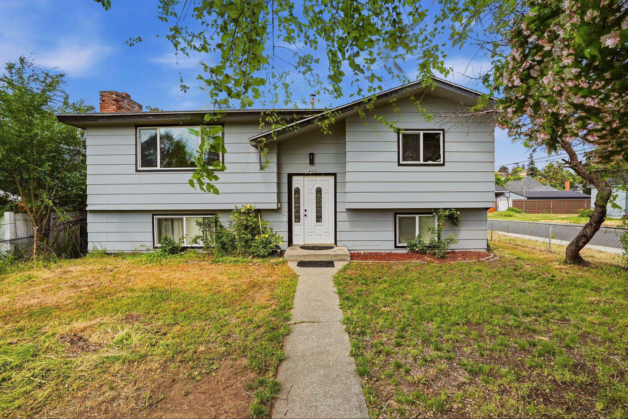 1402 W Euclid Ave - Photo 1