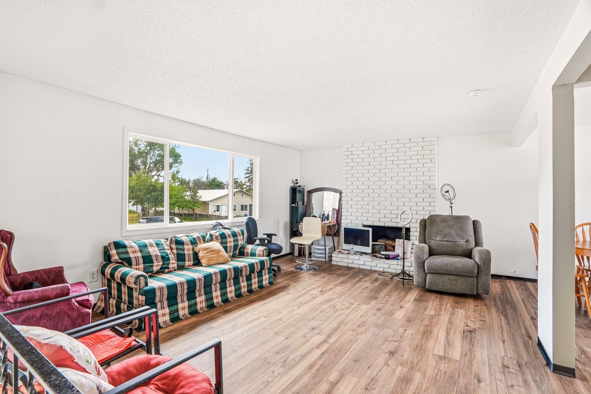 1402 W Euclid Ave - Photo 5