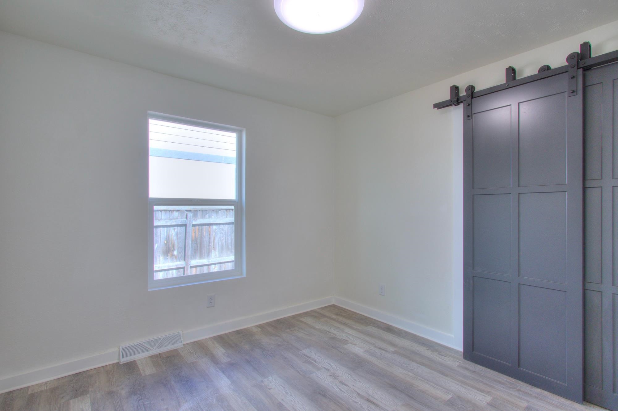 2307 E Nebraska Ave - Photo 18