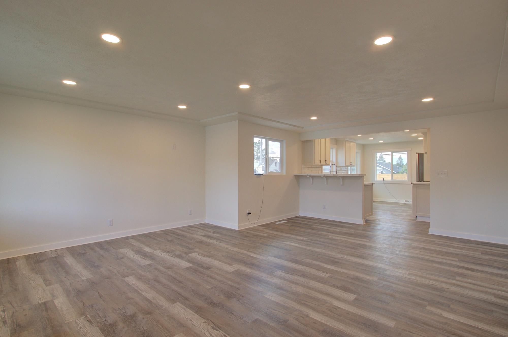 2307 E Nebraska Ave - Photo 8