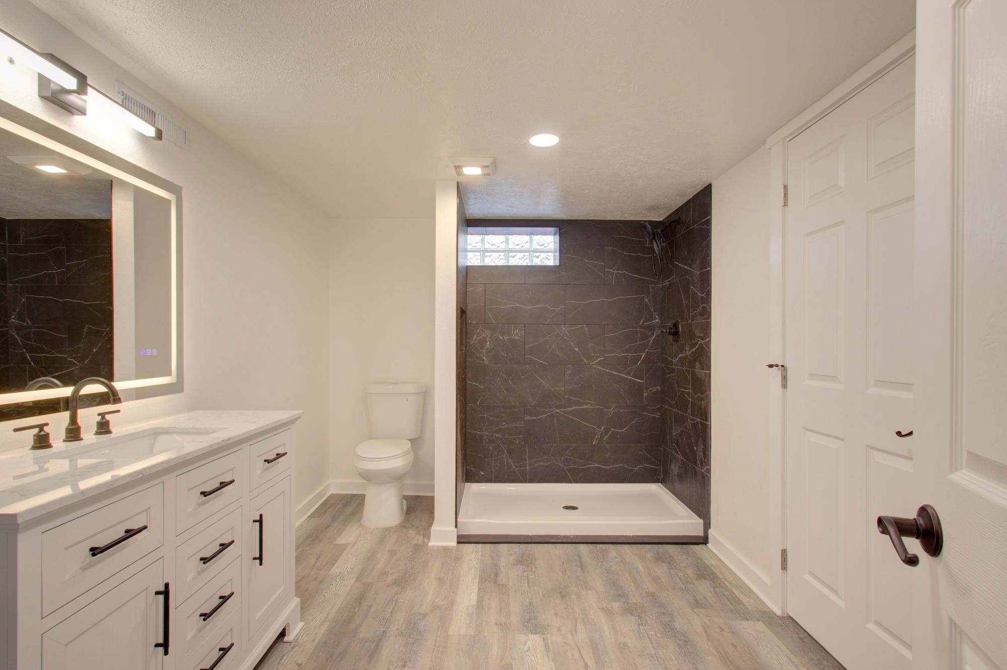 2307 E Nebraska Ave - Photo 16