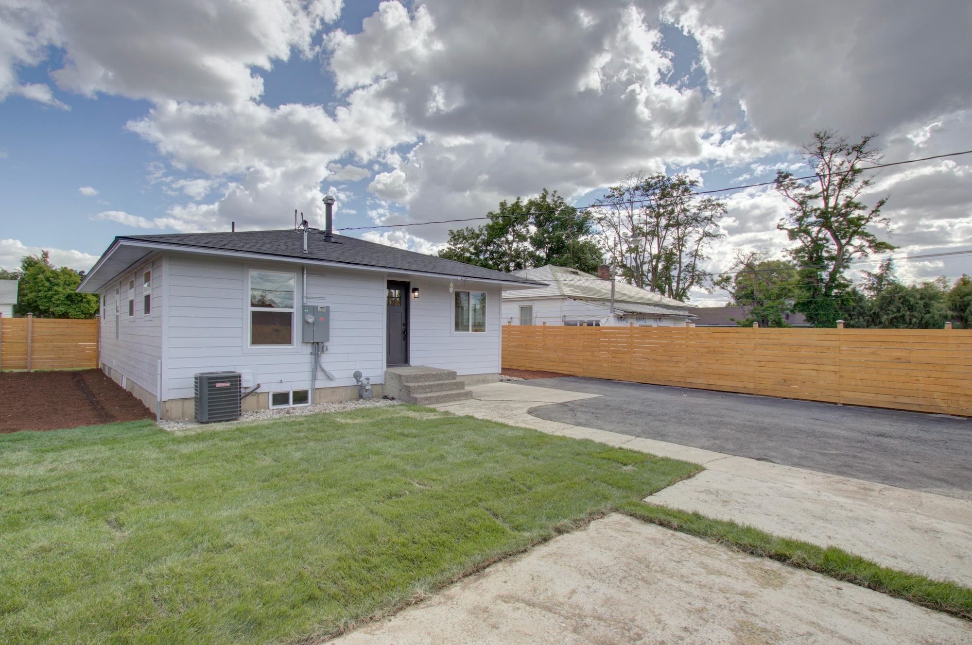 2307 E Nebraska Ave - Photo 24