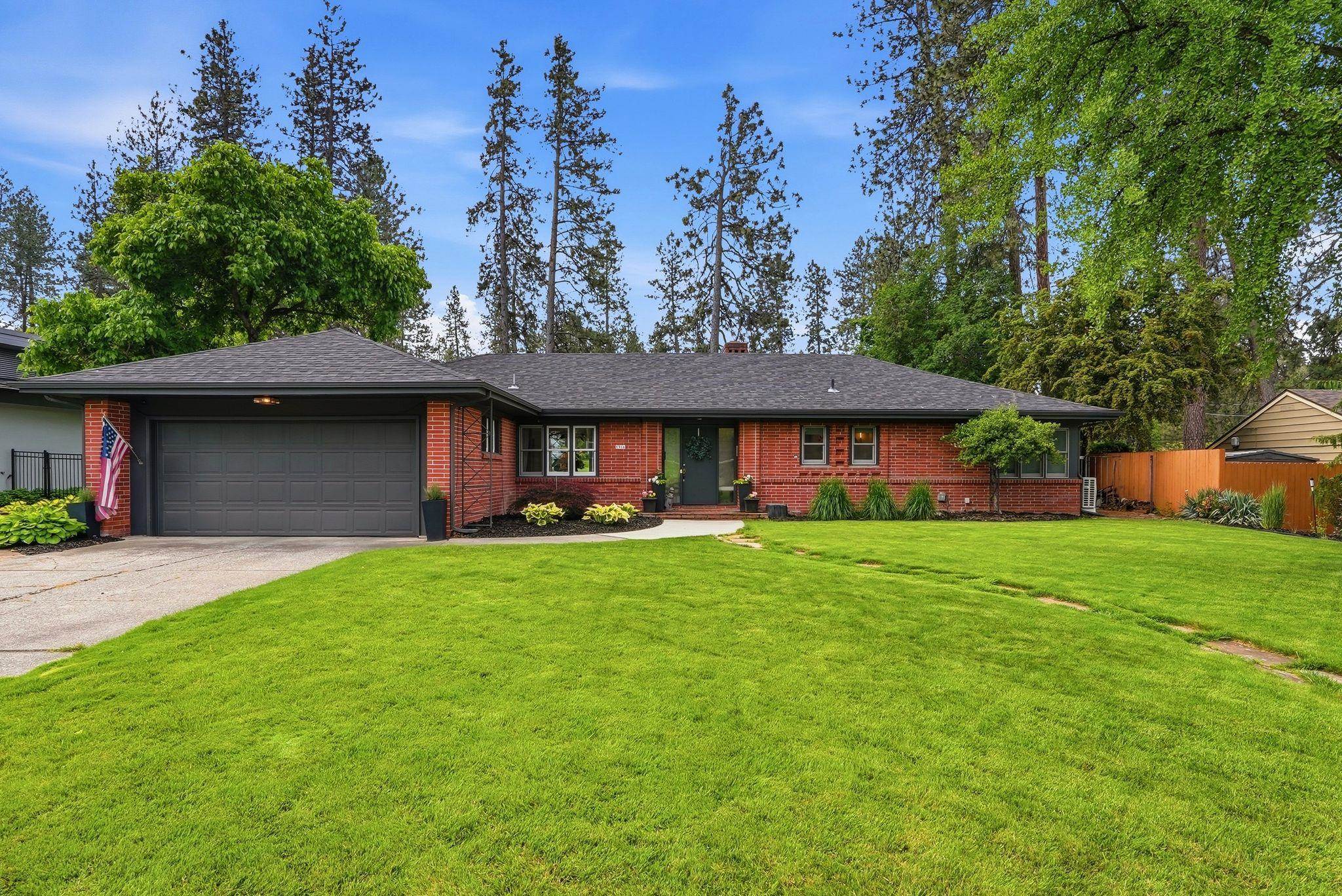 1316 E Club Ct - Photo 2