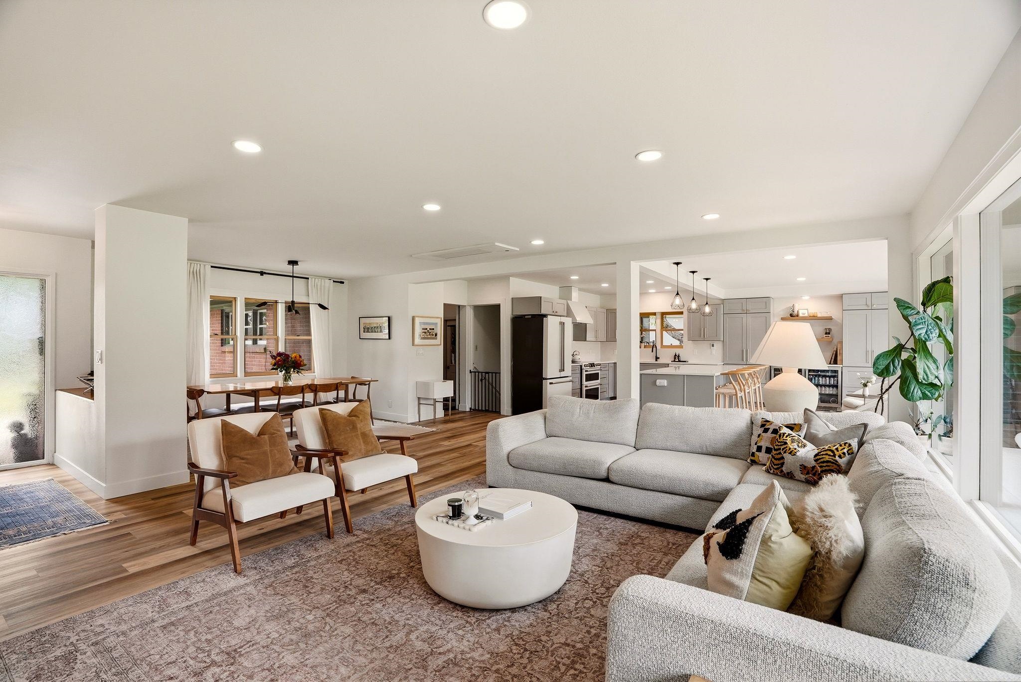 1316 E Club Ct - Photo 6