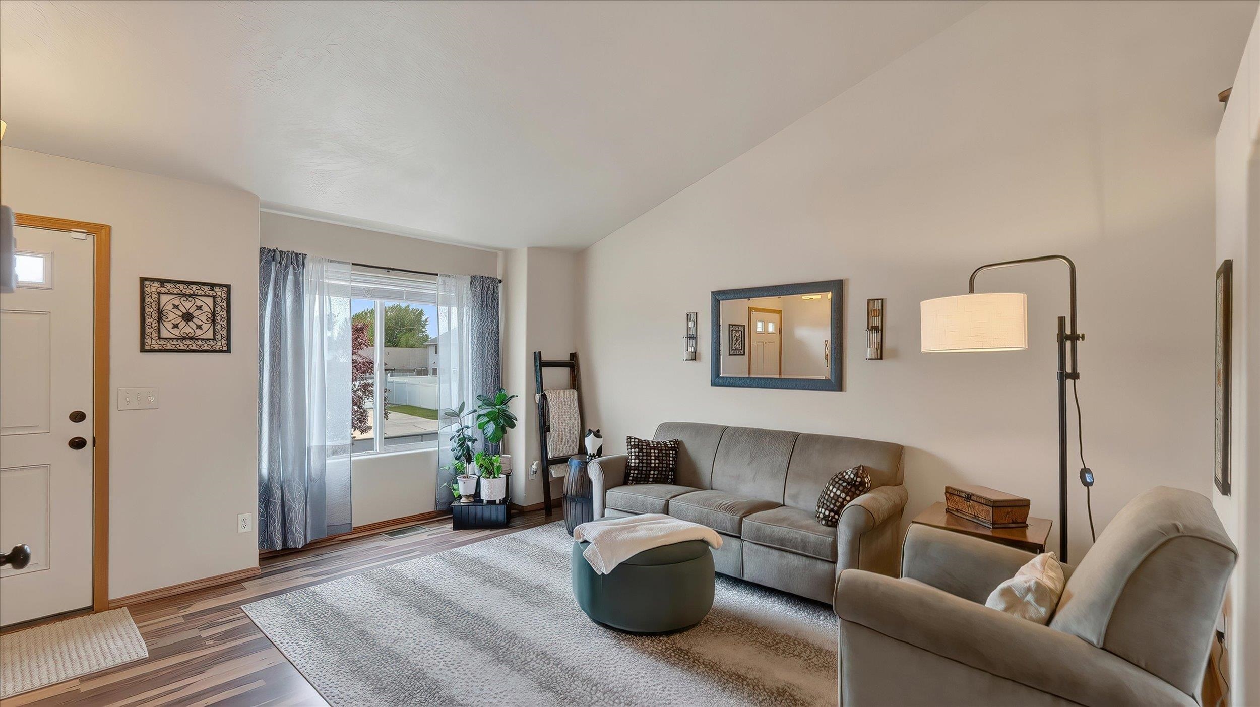 1806 W Maxine Ave - Photo 5