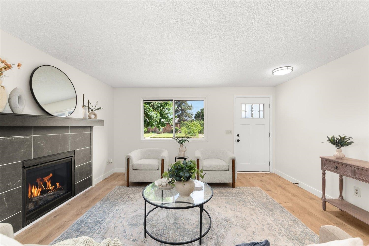 611 E Bismark Ave - Photo 9