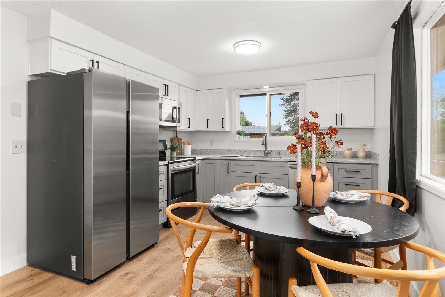 611 E Bismark Ave - Photo 4